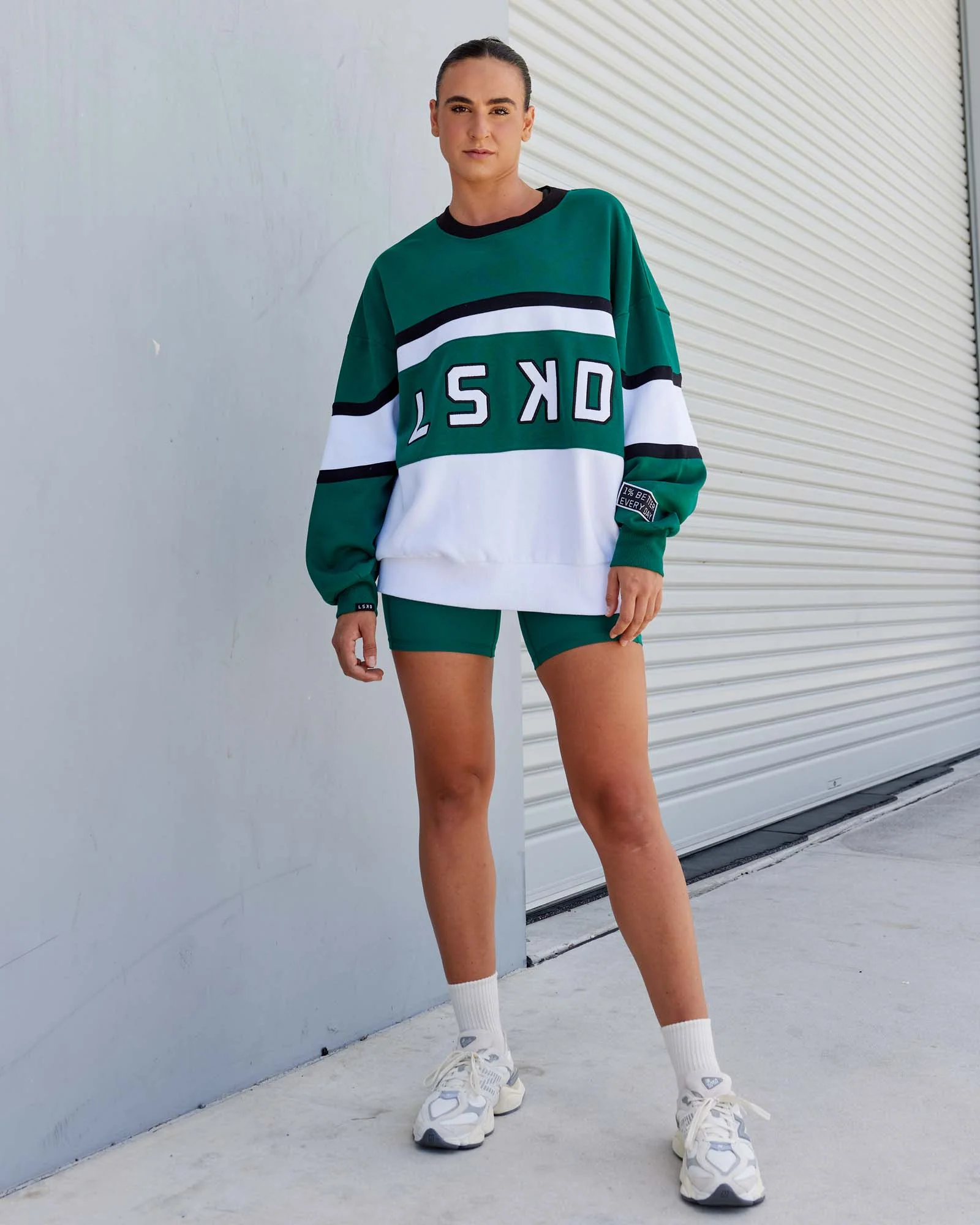 6536-primetime-sweater-oversize-malachite-white-2.webp PrimeTime Sweater Oversize - Malachite-White
