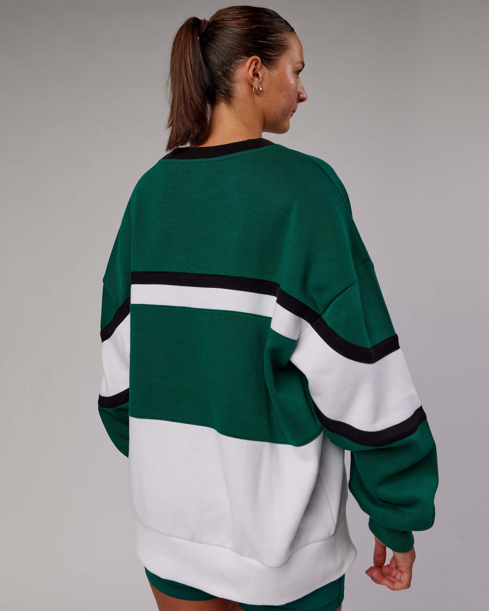 6536-primetime-sweater-oversize-malachite-white-8.jpg PrimeTime Sweater Oversize - Malachite-White