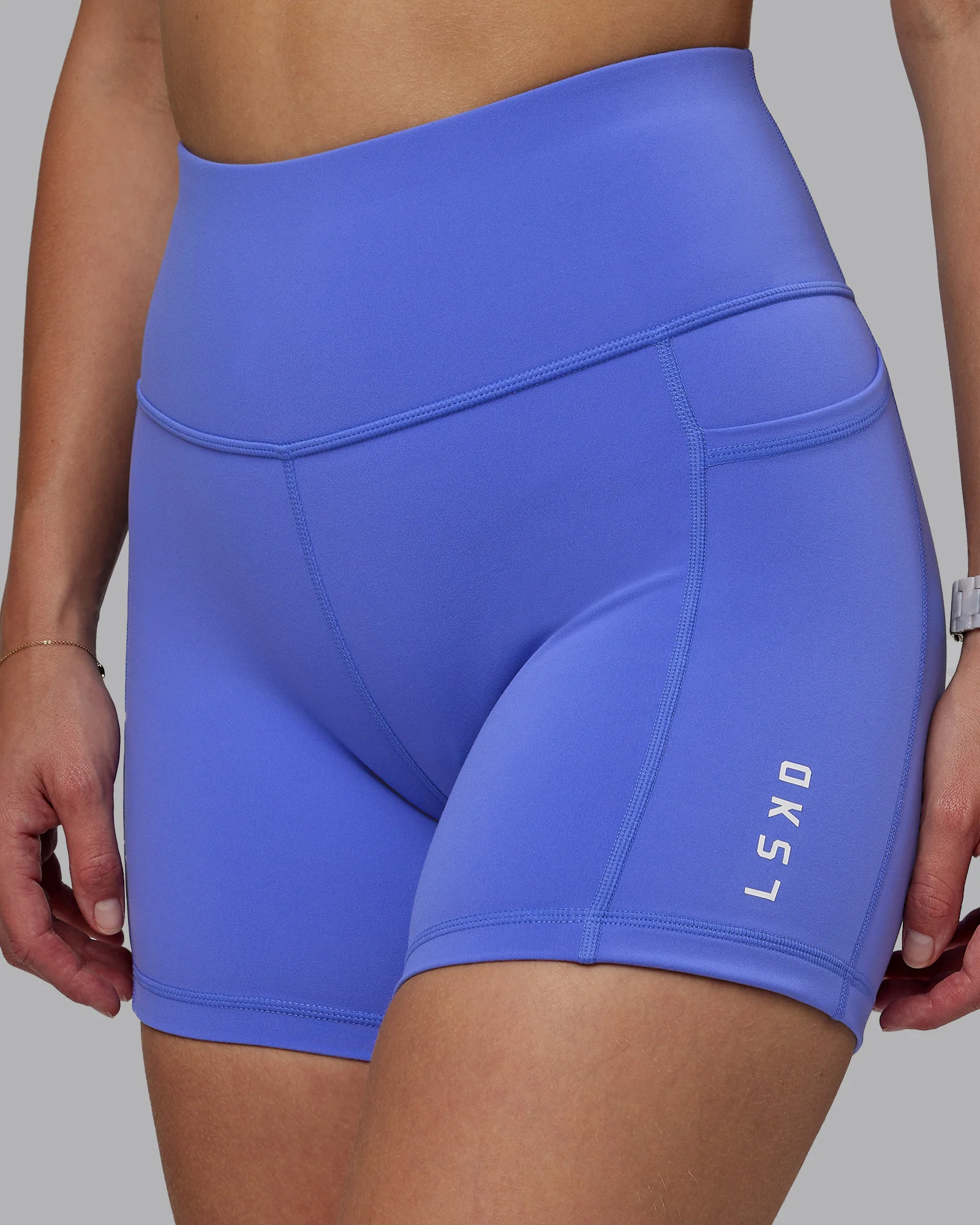 6642-rep-ultra-high-rise-4-short-pockets-baja-blue-white-3.webp Rep Ultra High-Rise 4" Short Pockets - Baja Blue-White