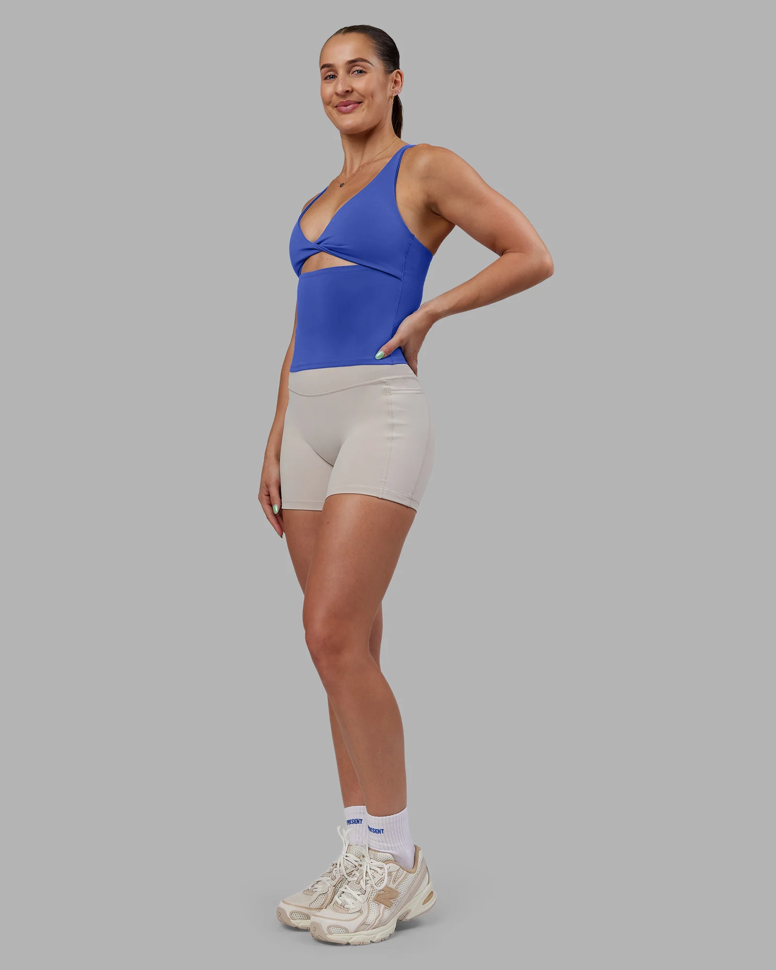 6723-abs-agile-tank-power-cobalt-5.webp Abs Agile Tank - Power Cobalt