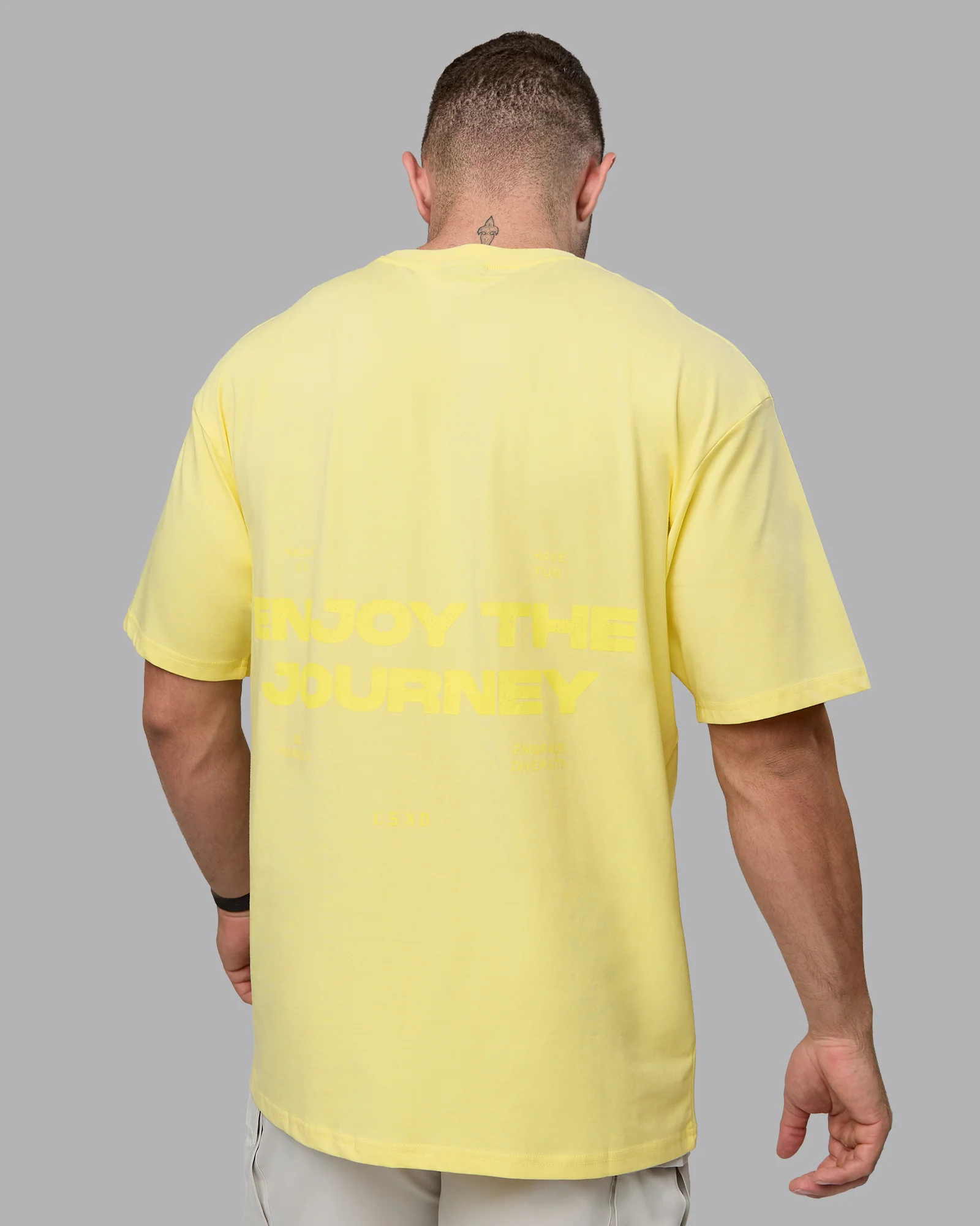 6893-enjoy-the-journey-value-series-flxcotton-tee-oversize-pale-yellow-sundress-7.webp Enjoy the Journey Value Series FLXCotton Tee Oversize - Pale Yellow-Sundress