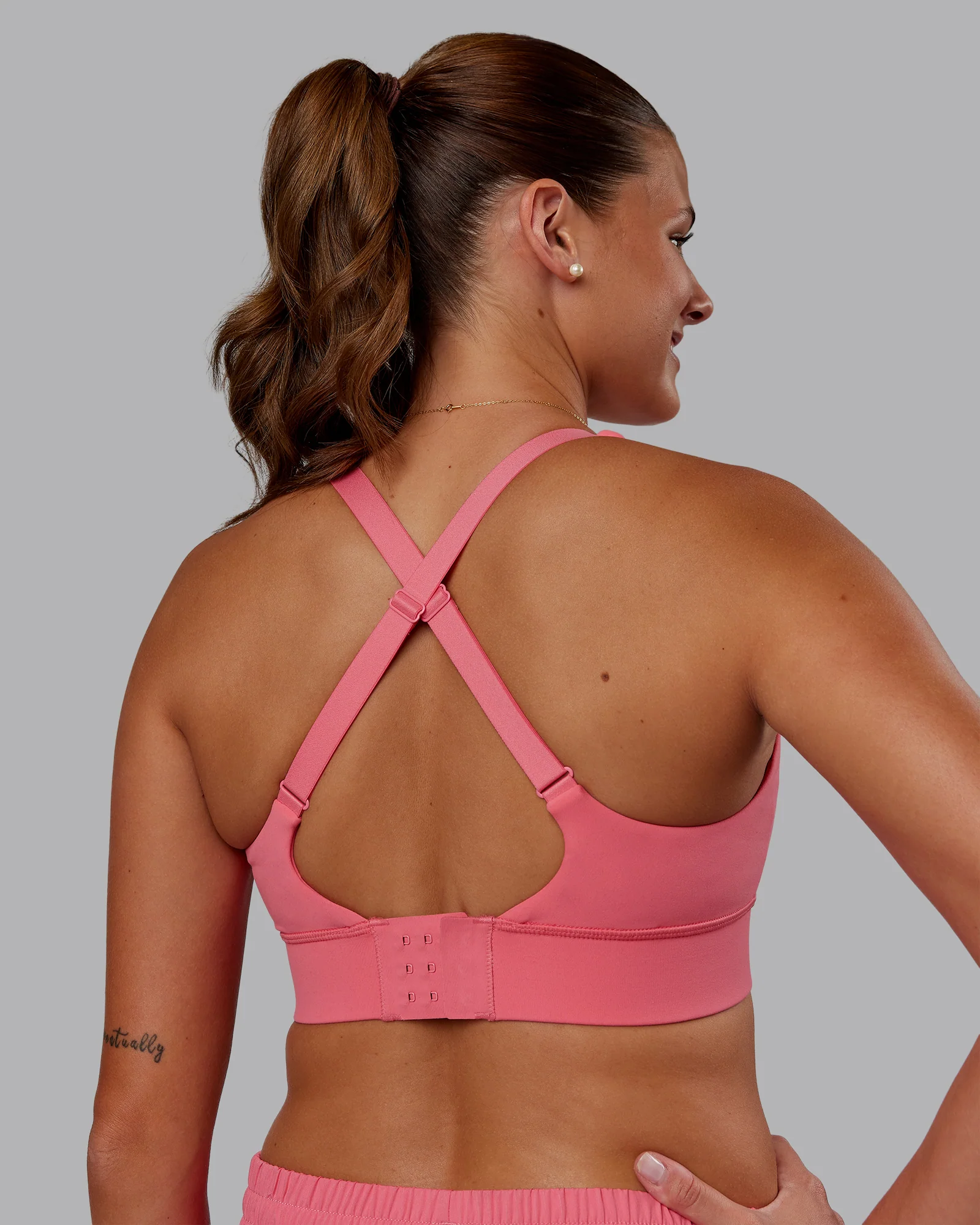 6946-accelerate-sports-bra-pink-lemonade-2.webp Accelerate Sports Bra - Pink Lemonade
