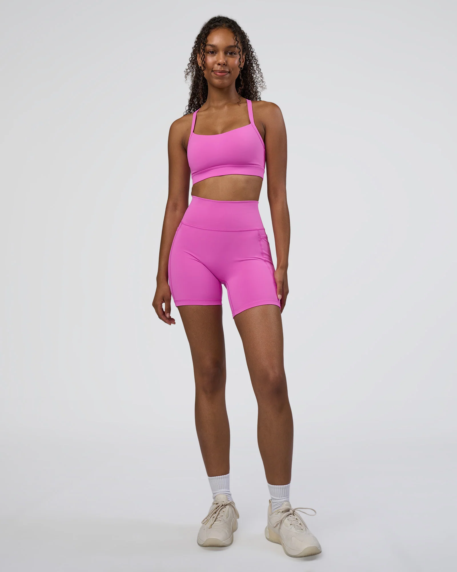 6983-momentum-sports-bra-d-dd-e-ultra-fuchsia-3.webp Momentum Sports Bra D/DD/E - Ultra Fuchsia