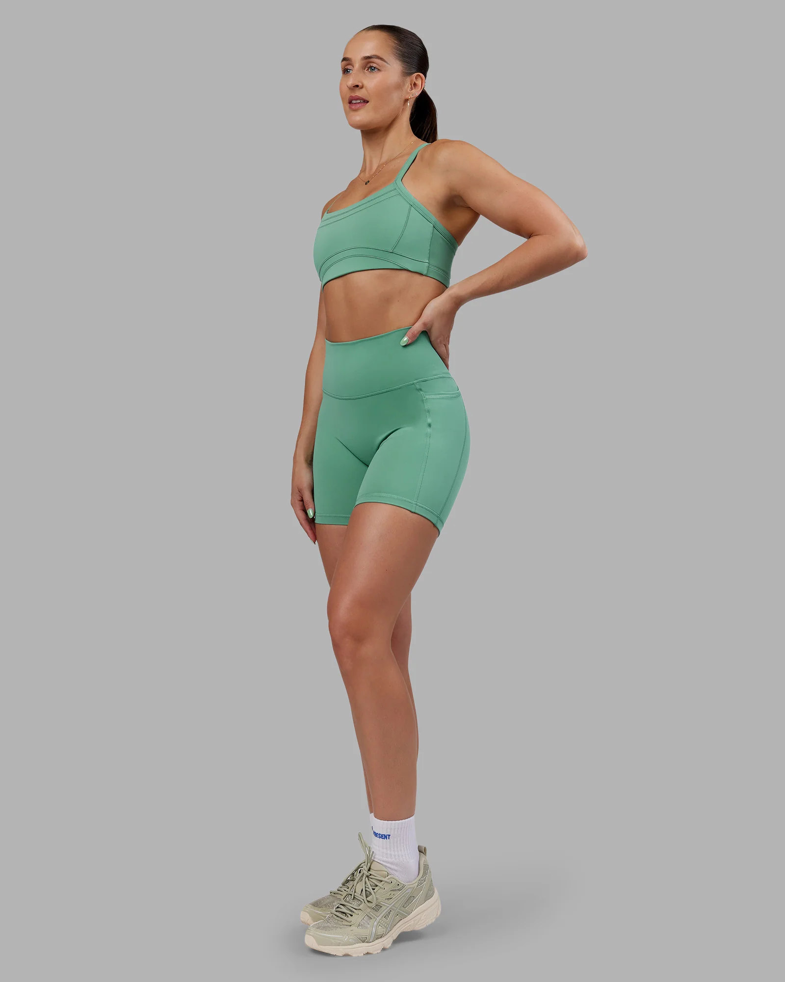 7160-abs-ignite-sports-bra-matcha-green-4.webp Abs Ignite Sports Bra - Matcha Green
