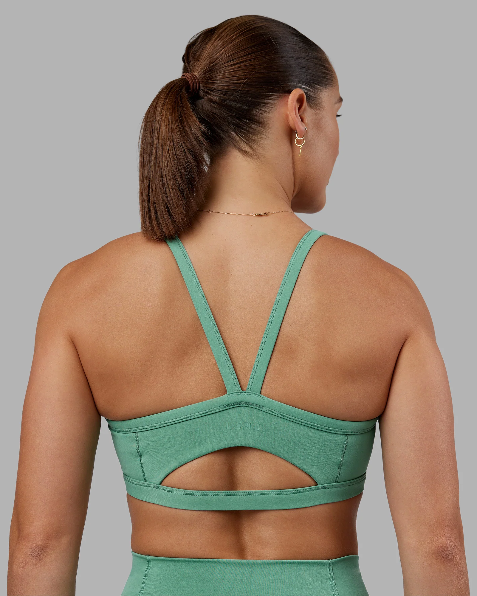 7160-abs-ignite-sports-bra-matcha-green-5.webp Abs Ignite Sports Bra - Matcha Green