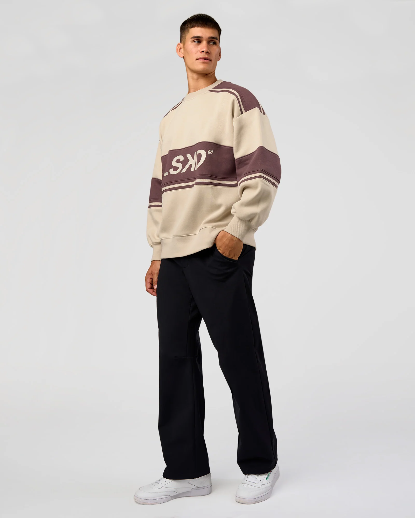 72-a-team-sweater-oversize-shale-beige-cocoa-powder-6.webp A-Team Sweater Oversize - Shale Beige-Cocoa Powder