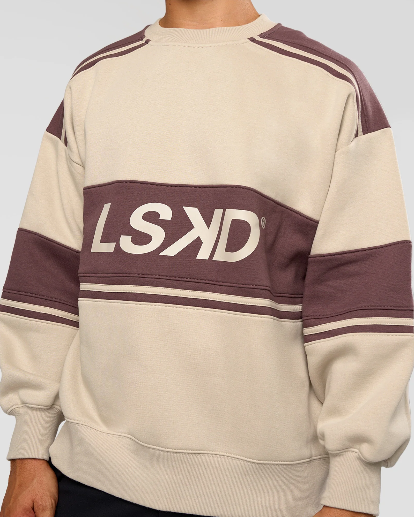 72-a-team-sweater-oversize-shale-beige-cocoa-powder-8.webp A-Team Sweater Oversize - Shale Beige-Cocoa Powder