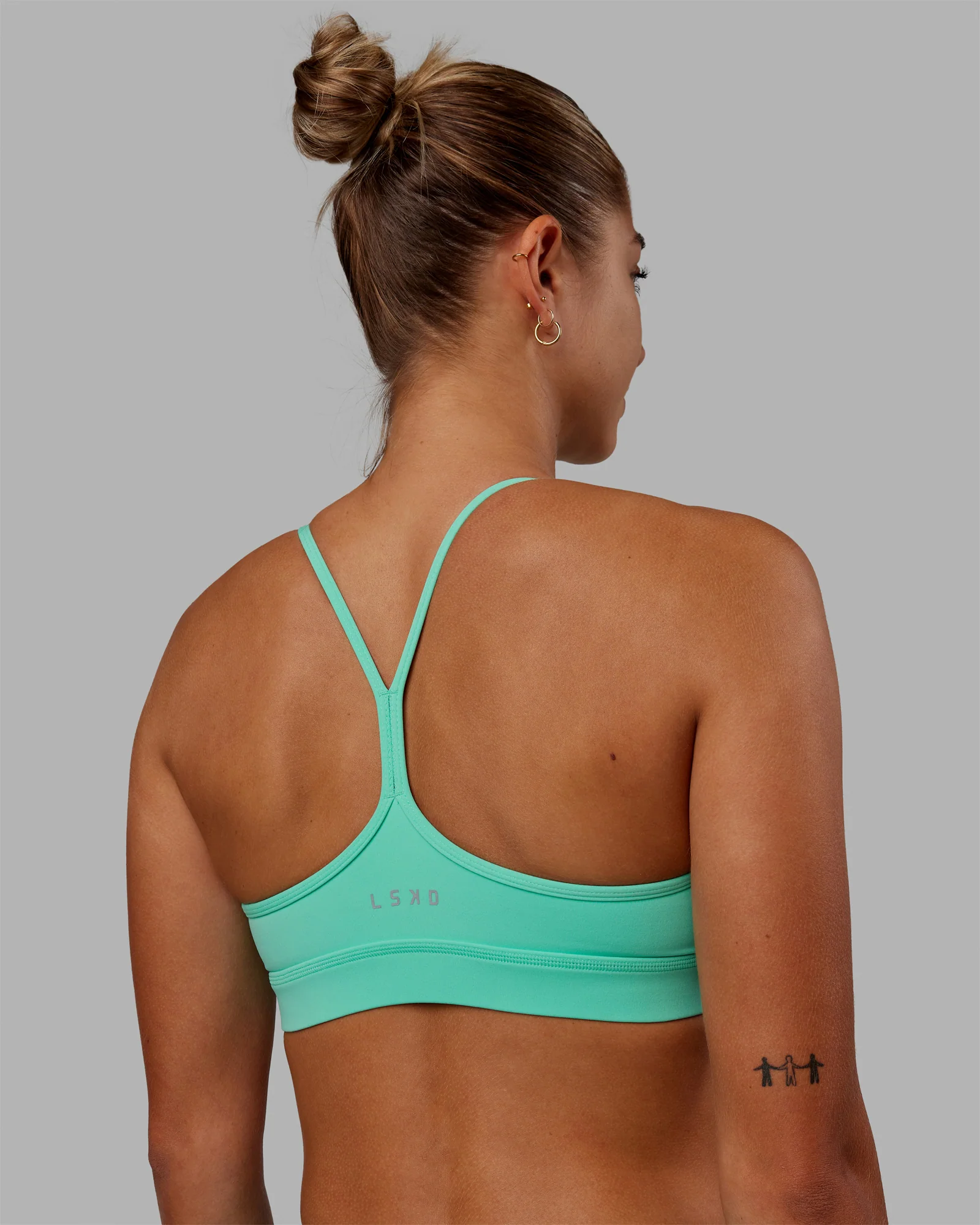 7214-lift-high-neck-sports-bra-cockatoo-1.webp Lift High Neck Sports Bra - Cockatoo