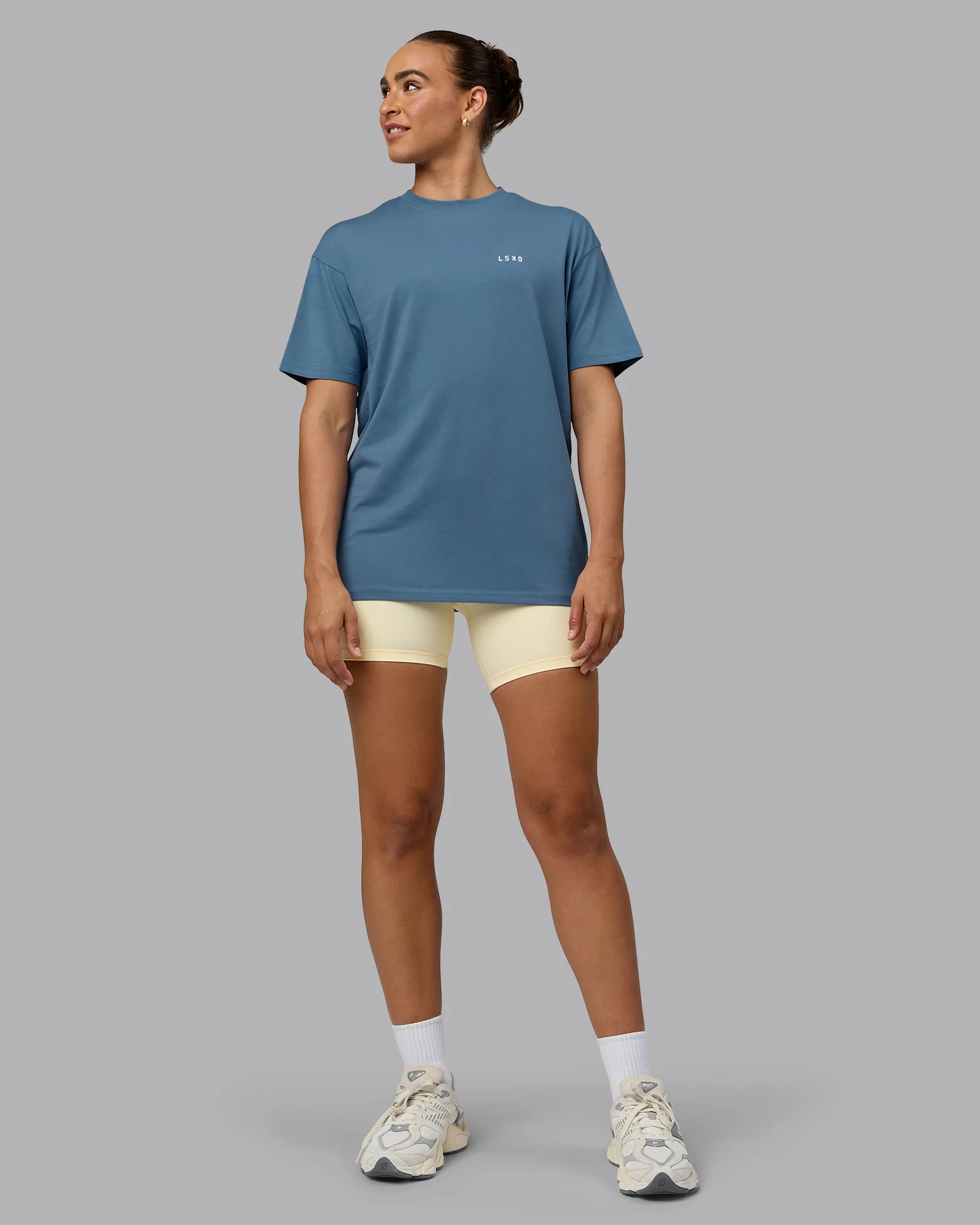 7223-move-fast-value-series-flxcotton-oversized-tee-elemental-blue-off-white-11.webp Move Fast Value Series FLXCotton Oversized Tee - Elemental Blue-Off White