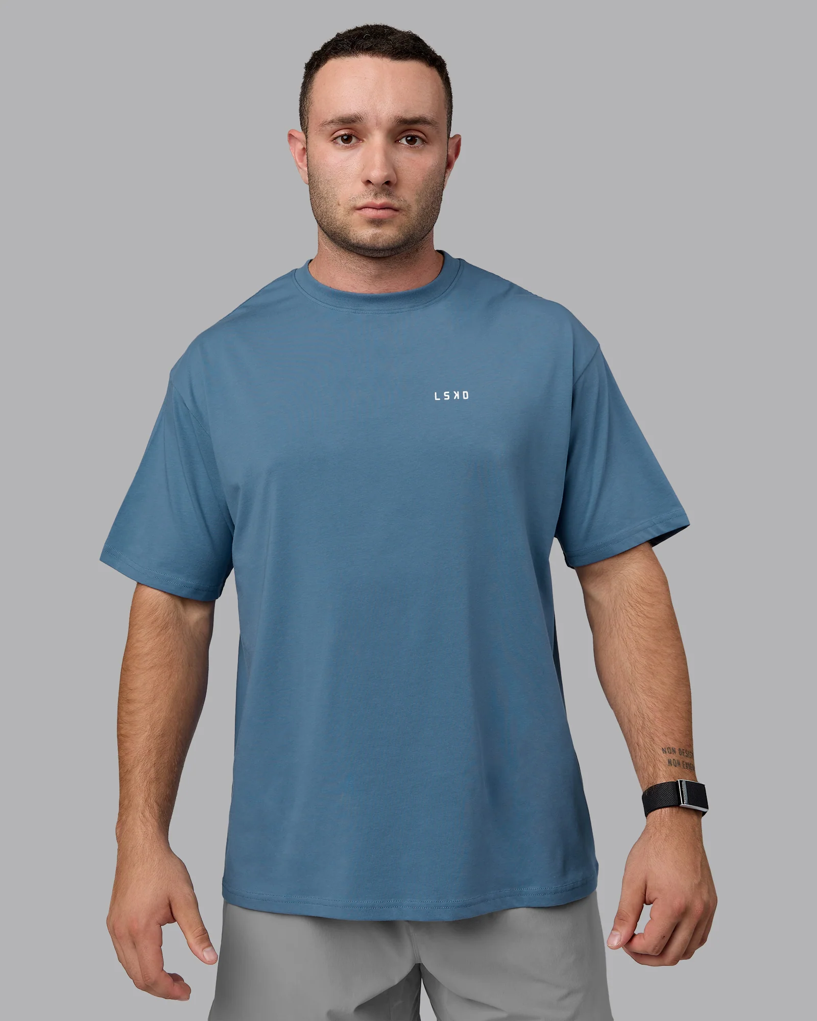 7223-move-fast-value-series-flxcotton-oversized-tee-elemental-blue-off-white-4.webp Move Fast Value Series FLXCotton Oversized Tee - Elemental Blue-Off White