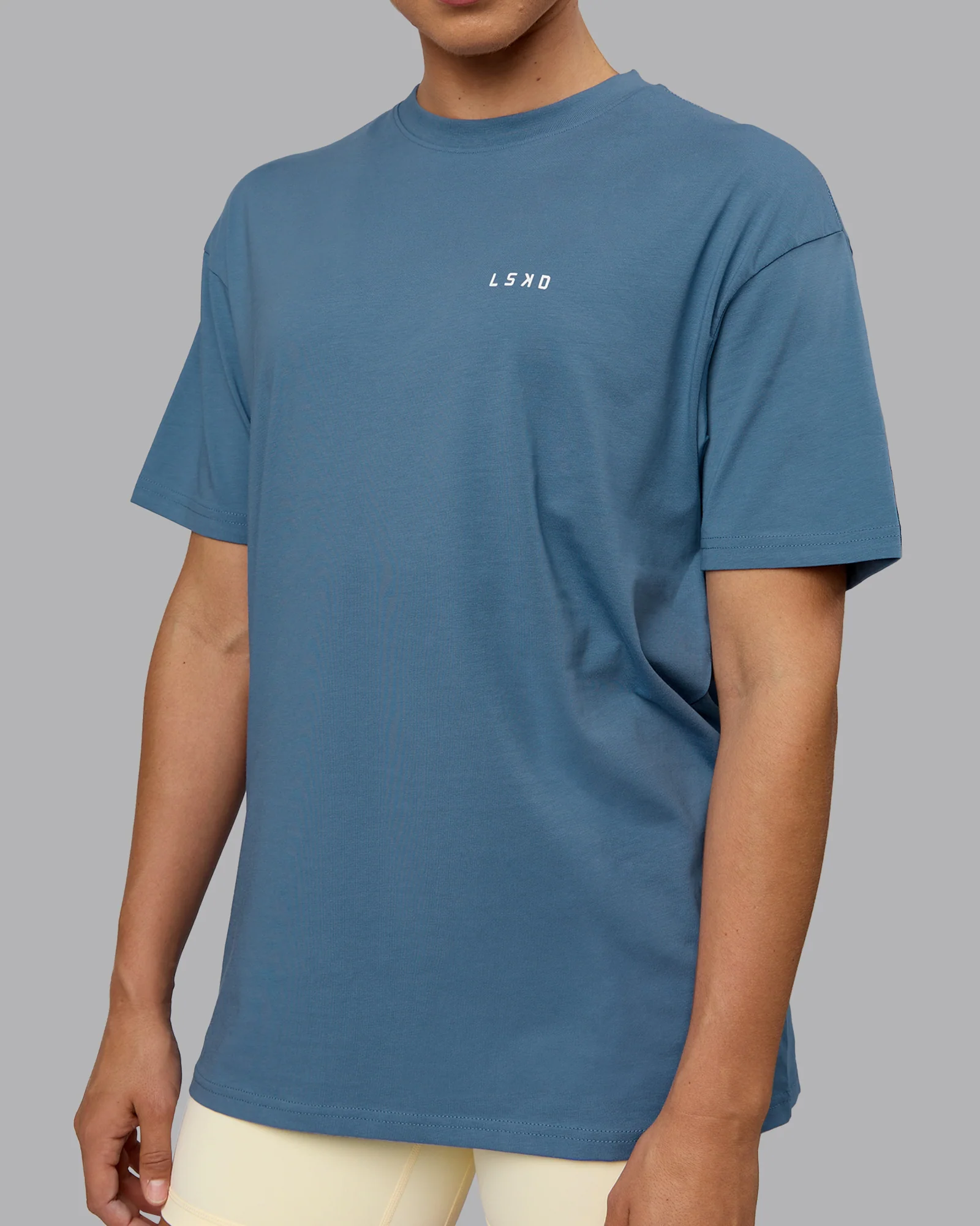 7223-move-fast-value-series-flxcotton-oversized-tee-elemental-blue-off-white-8.webp Move Fast Value Series FLXCotton Oversized Tee - Elemental Blue-Off White