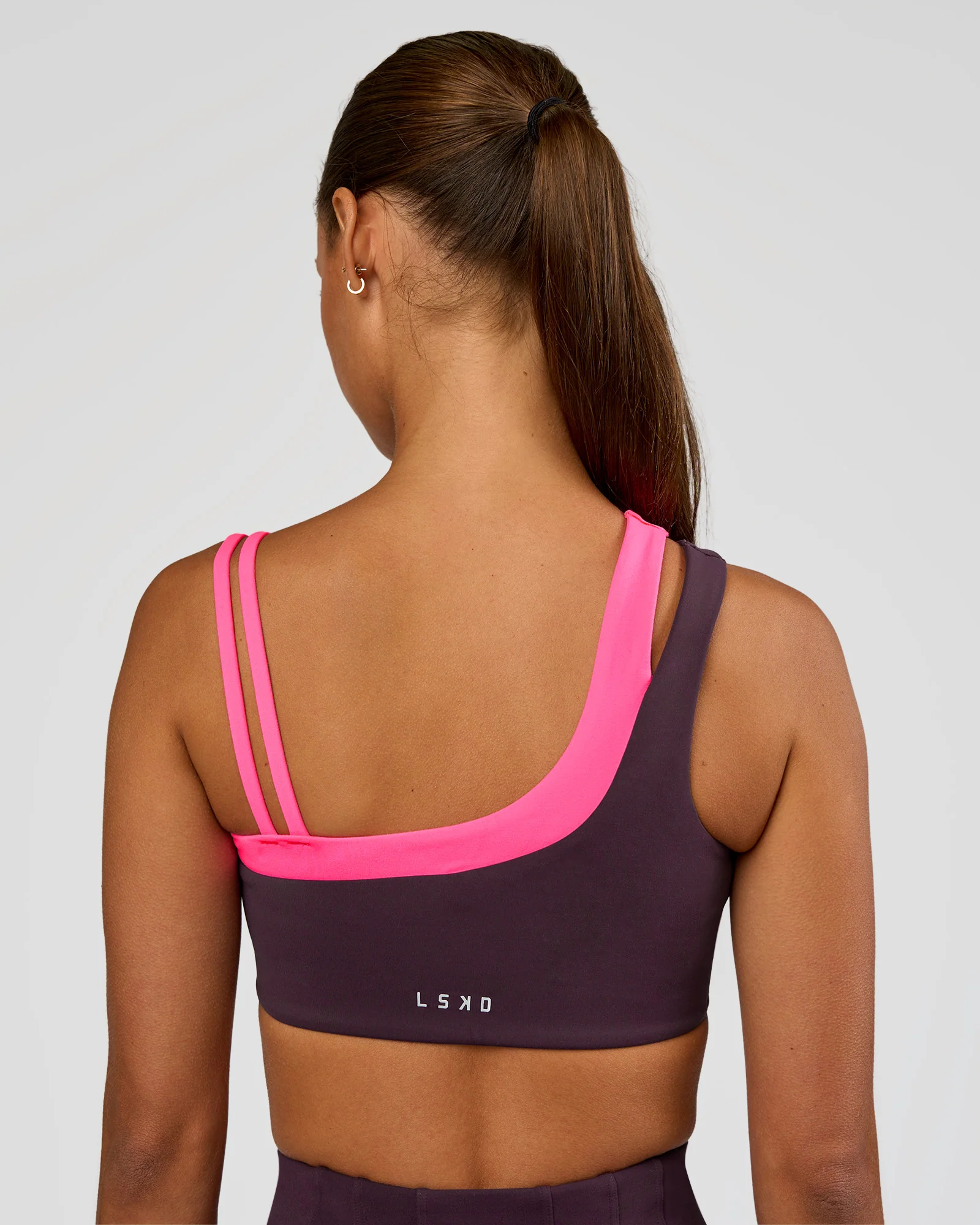 7277-thrive-asymmetric-sports-bra-midnight-plum-sugar-plum-8.webp Thrive Asymmetric Sports Bra - Midnight Plum-Sugar Plum