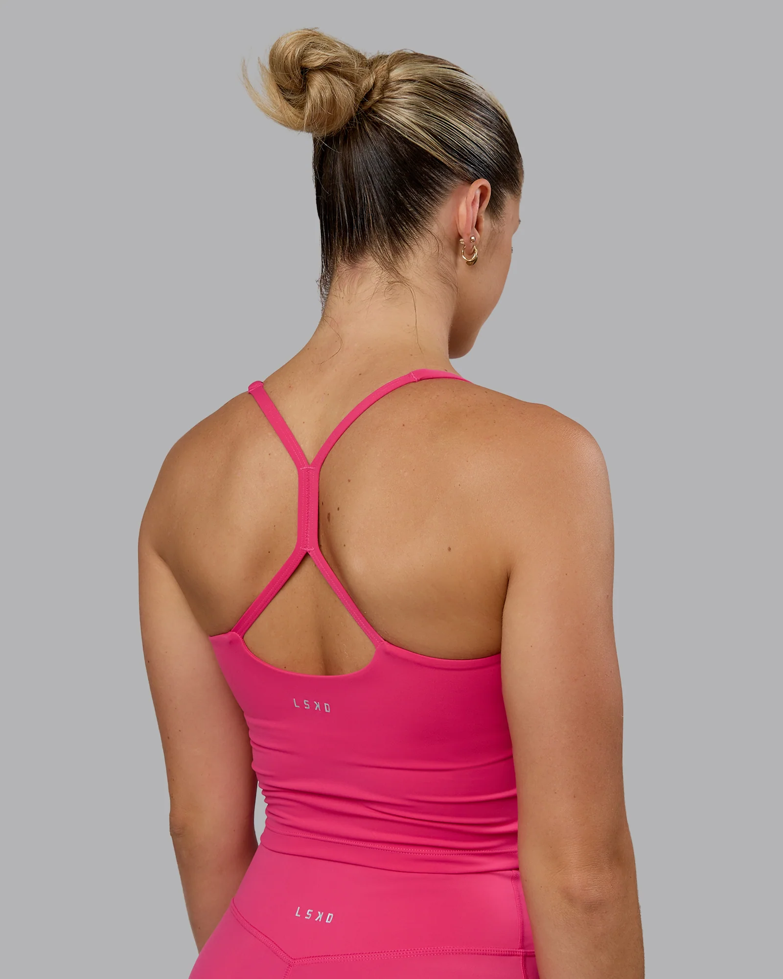 7313-movement-active-tank-pink-flash-2.webp Movement Active Tank - Pink Flash