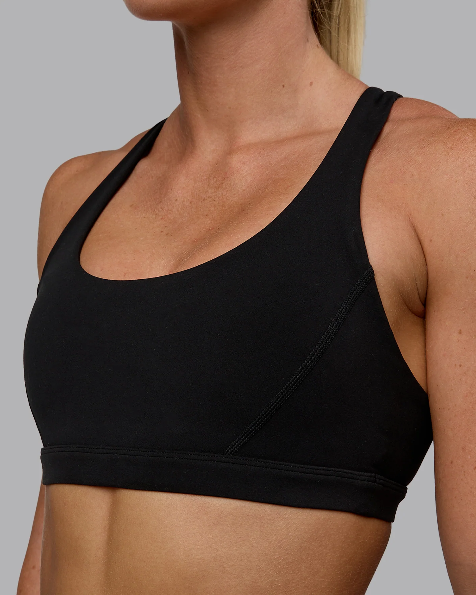 7331-precision-sports-bra-black-1.webp Precision Sports Bra - Black