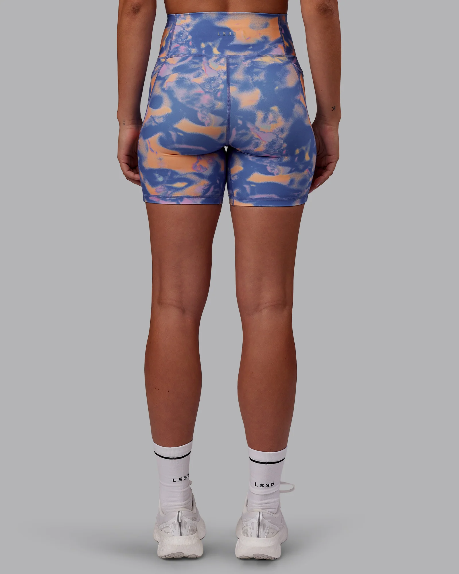 Fusion Ultra High-Rise 6" Short Pockets - Apricot Mist
