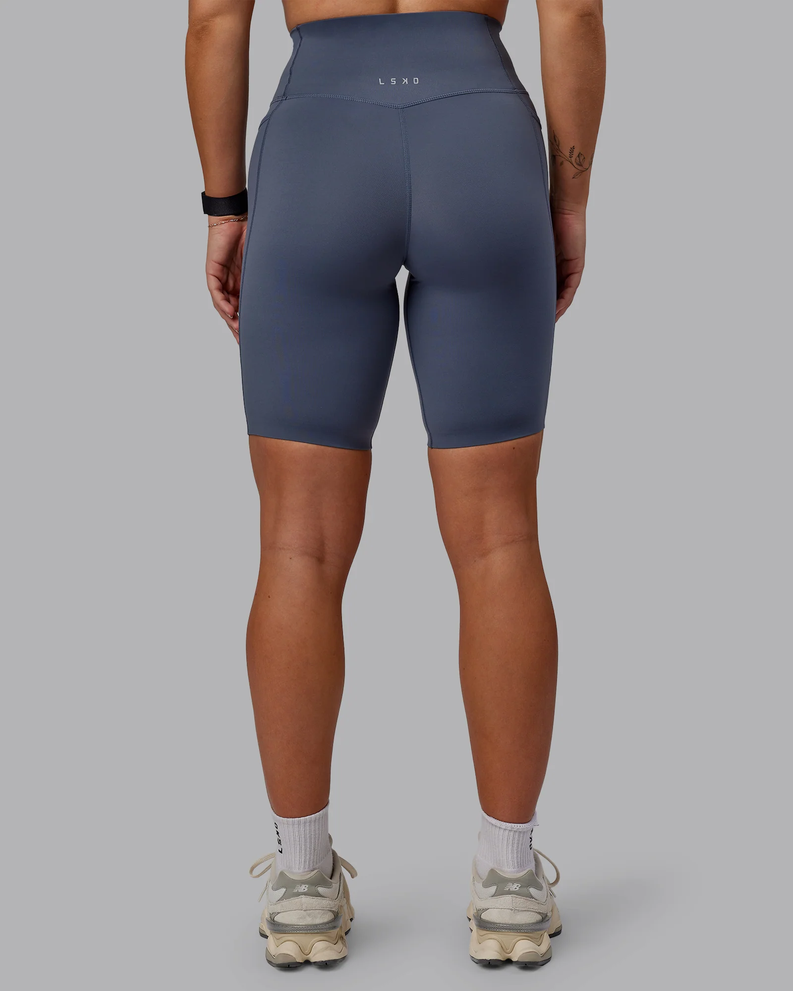Elixir Ultra High-Rise 9" Short Pockets - Turbulence