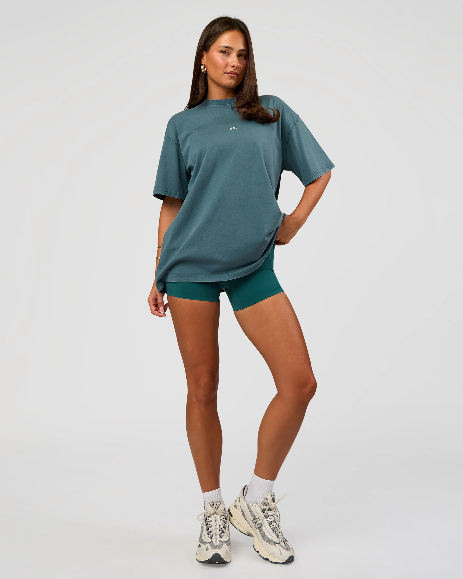 7430-built-on-values-oversized-washed-tee-transformative-teal-washed-white-3.webp Built On Values Oversized Washed Tee - Transformative Teal Washed-White