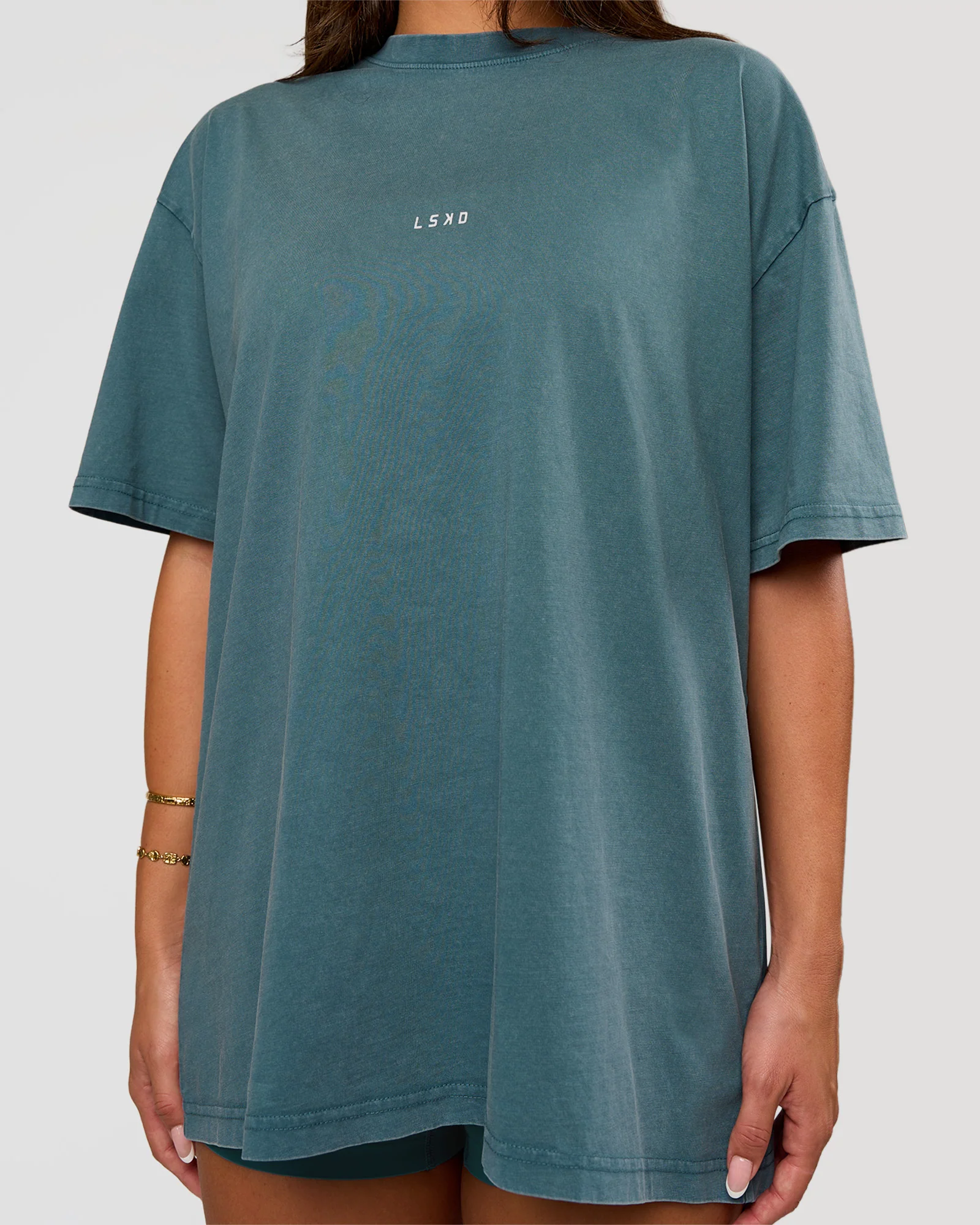 7430-built-on-values-oversized-washed-tee-transformative-teal-washed-white-5.webp Built On Values Oversized Washed Tee - Transformative Teal Washed-White