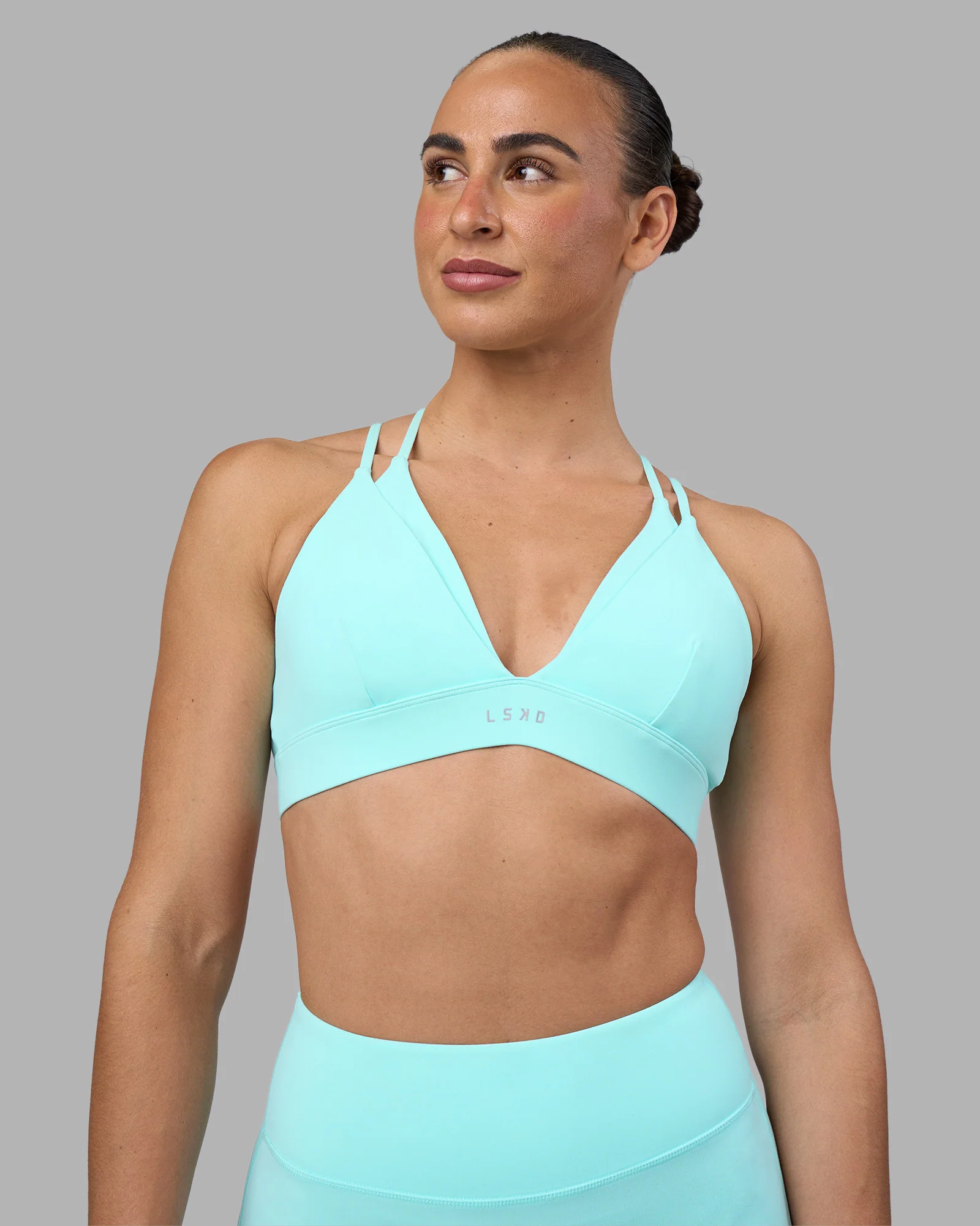 7439-aria-triangle-sports-bra-island-paradise-2.webp Aria Triangle Sports Bra - Island Paradise