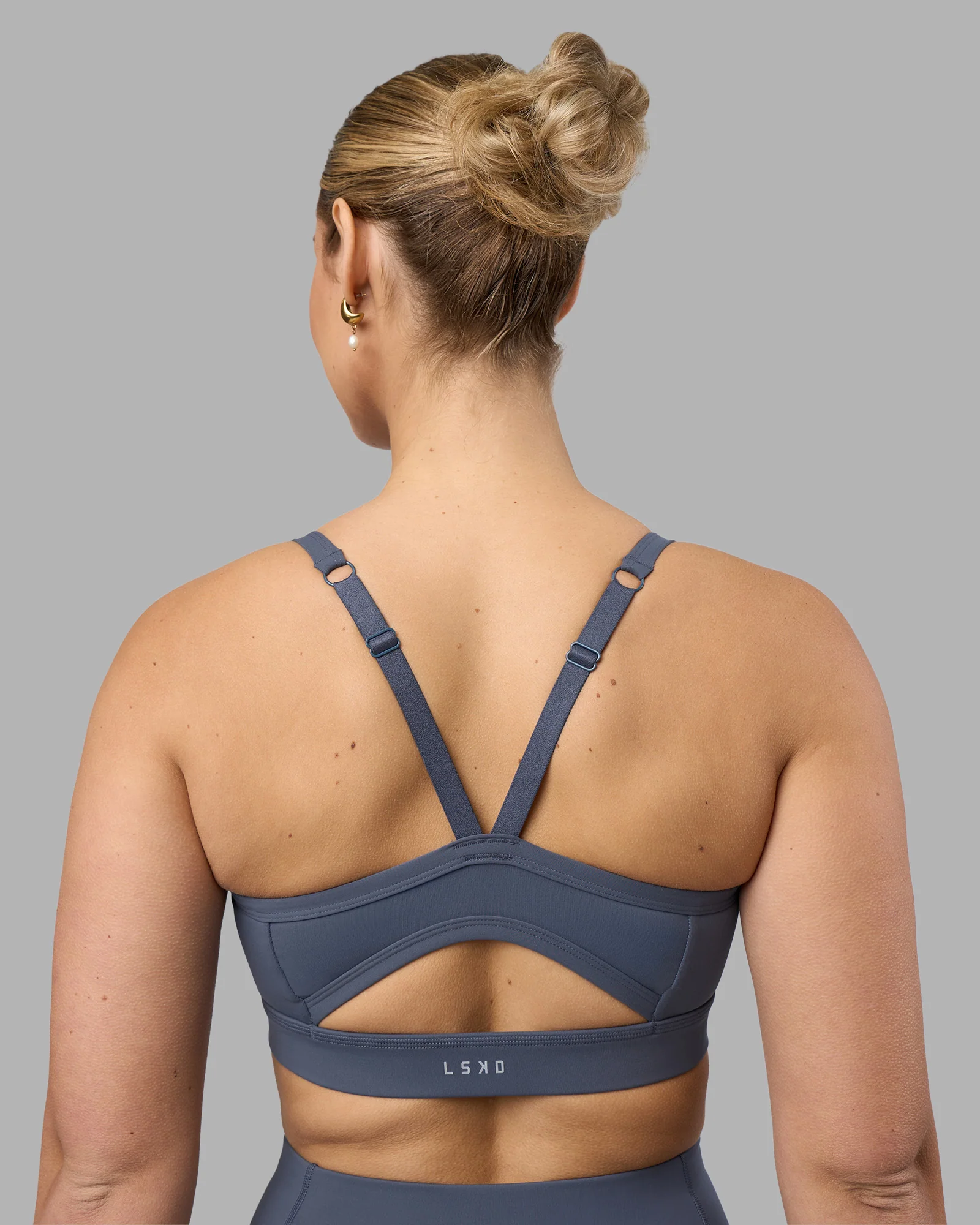 7565-momentum-sports-bra-d-dd-e-night-shadow-2.webp Momentum Sports Bra D/DD/E - Night Shadow