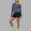 7574-aeroflx-seamless-long-sleeve-tee-night-shadow-night-shadow-1.webp AeroFLX+ Seamless Long Sleeve Tee - Night Shadow/Night Shadow