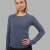 7574-aeroflx-seamless-long-sleeve-tee-night-shadow-night-shadow-2.webp AeroFLX+ Seamless Long Sleeve Tee - Night Shadow/Night Shadow