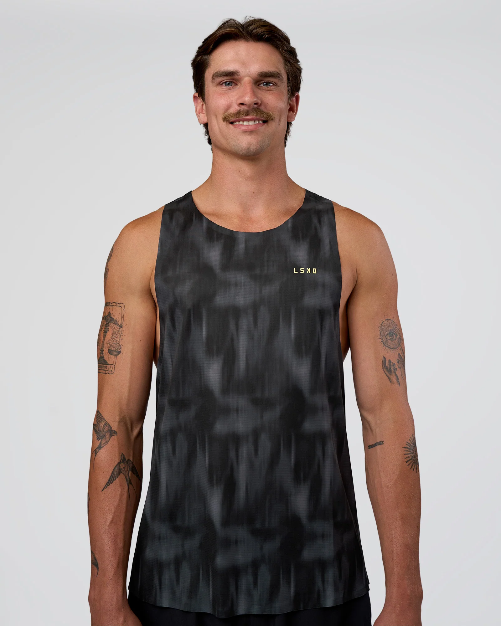 7582-race-day-tank-lunar-glow-yellow-fizz-5.webp Race Day Tank - Lunar Glow-Yellow Fizz