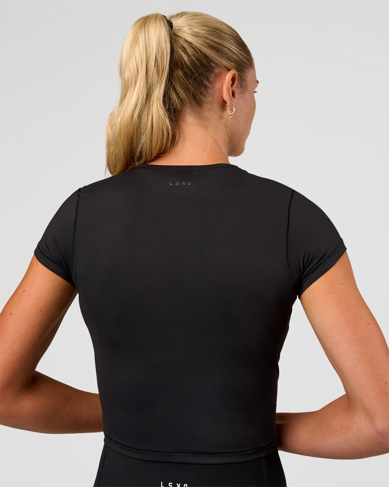 7653-all-day-short-sleeve-tee-black-5.webp All Day Short Sleeve Tee - Black