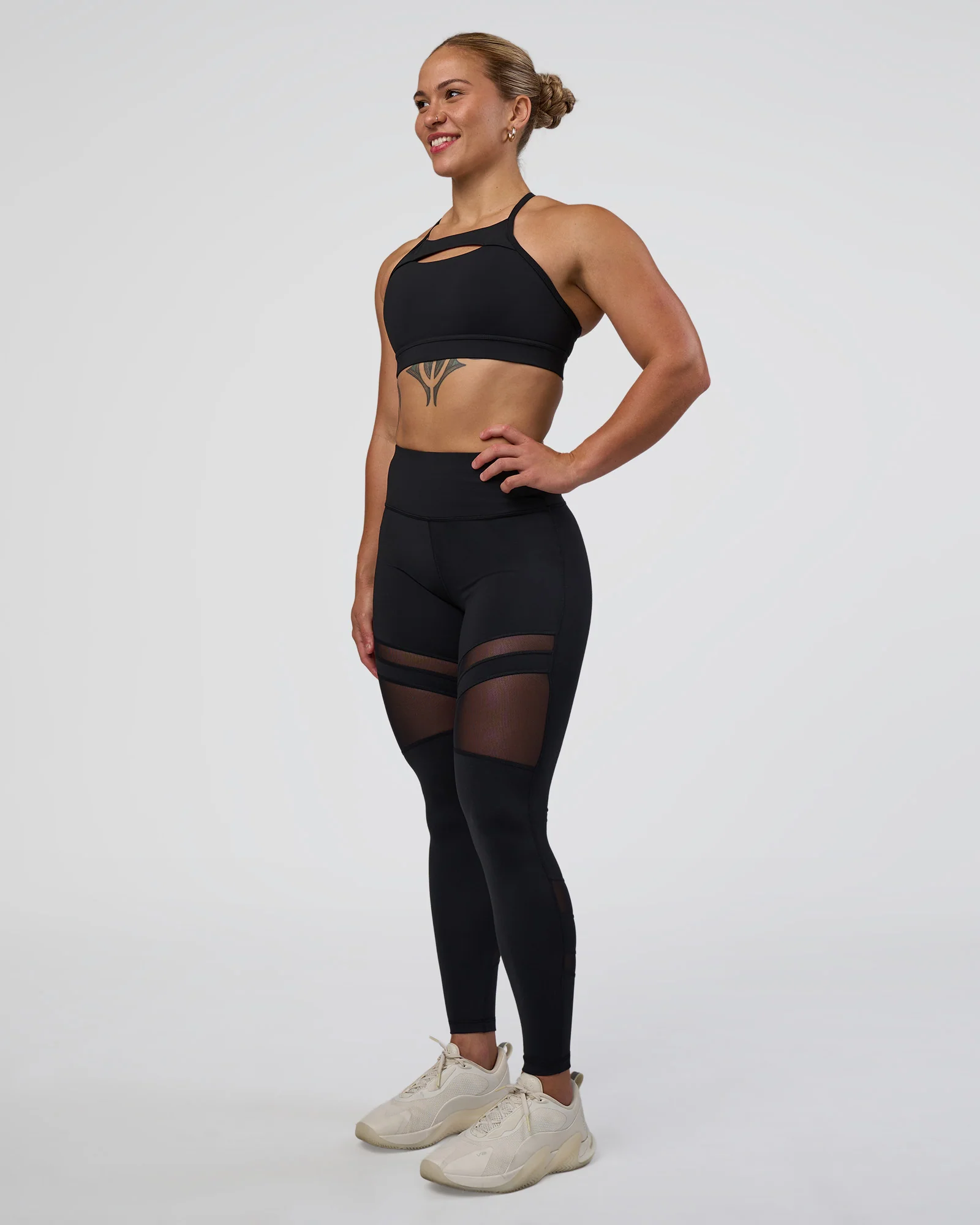 7688-be-bold-sports-bra-black-8.webp Be Bold Sports Bra - Black