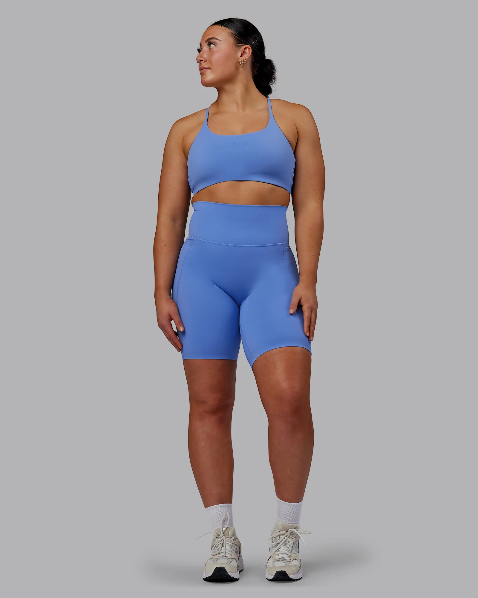 7715-elixir-ultra-high-rise-9-short-pockets-ultramarine-1.webp Elixir Ultra High-Rise 9" Short Pockets - Ultramarine