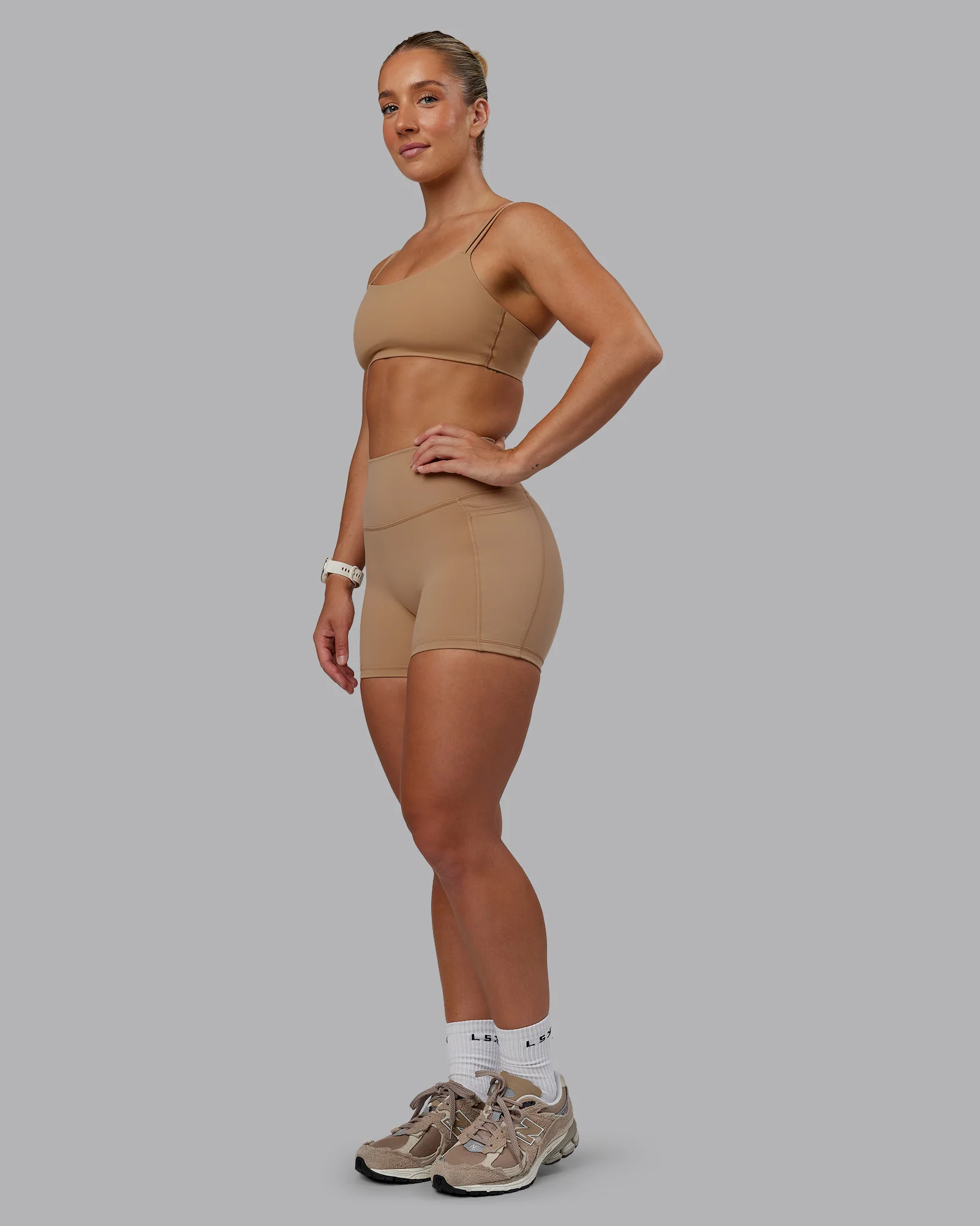 Fusion Ultra High-Rise 4" Short Pockets - Warm Smoke