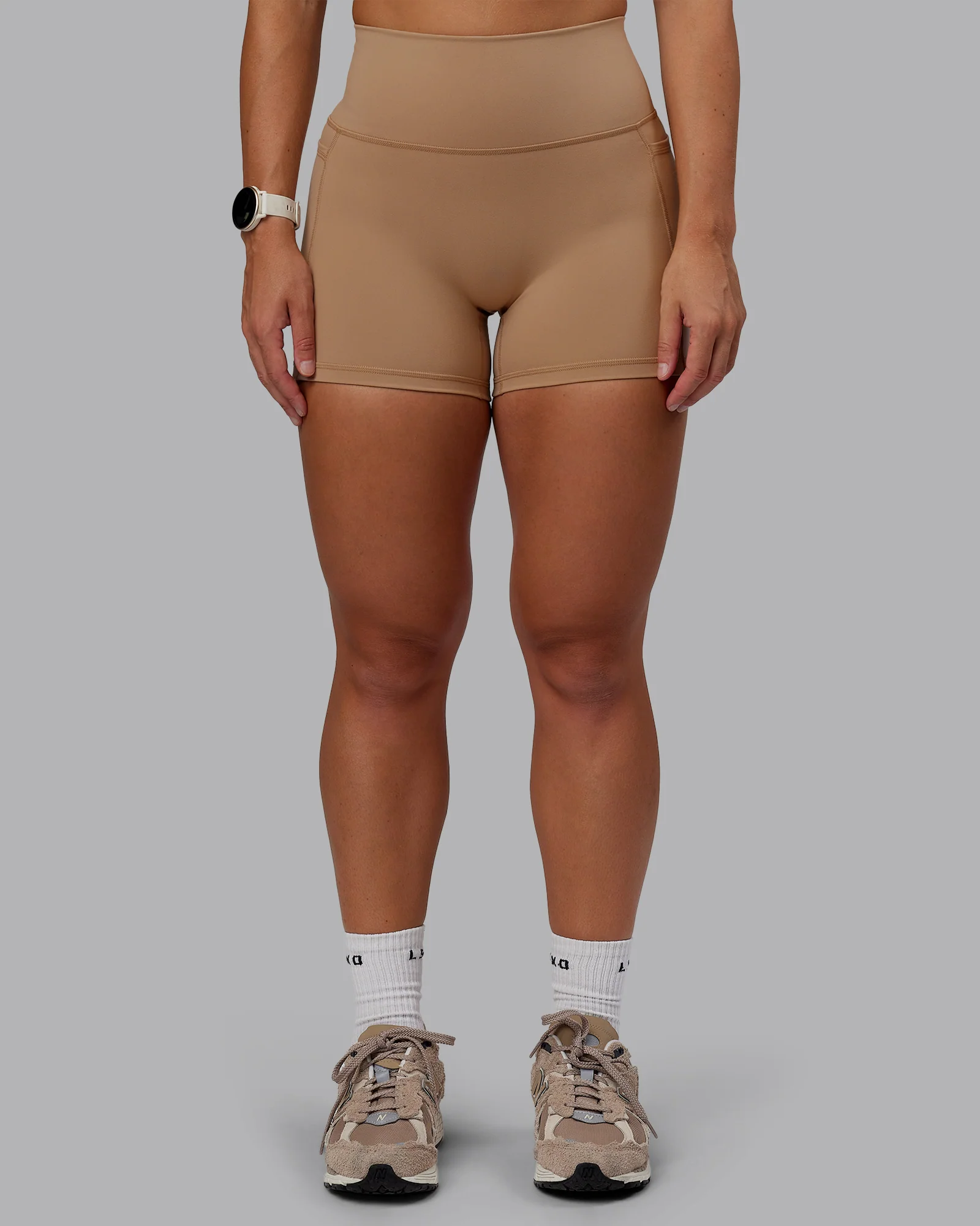Fusion Ultra High-Rise 4" Short Pockets - Warm Smoke