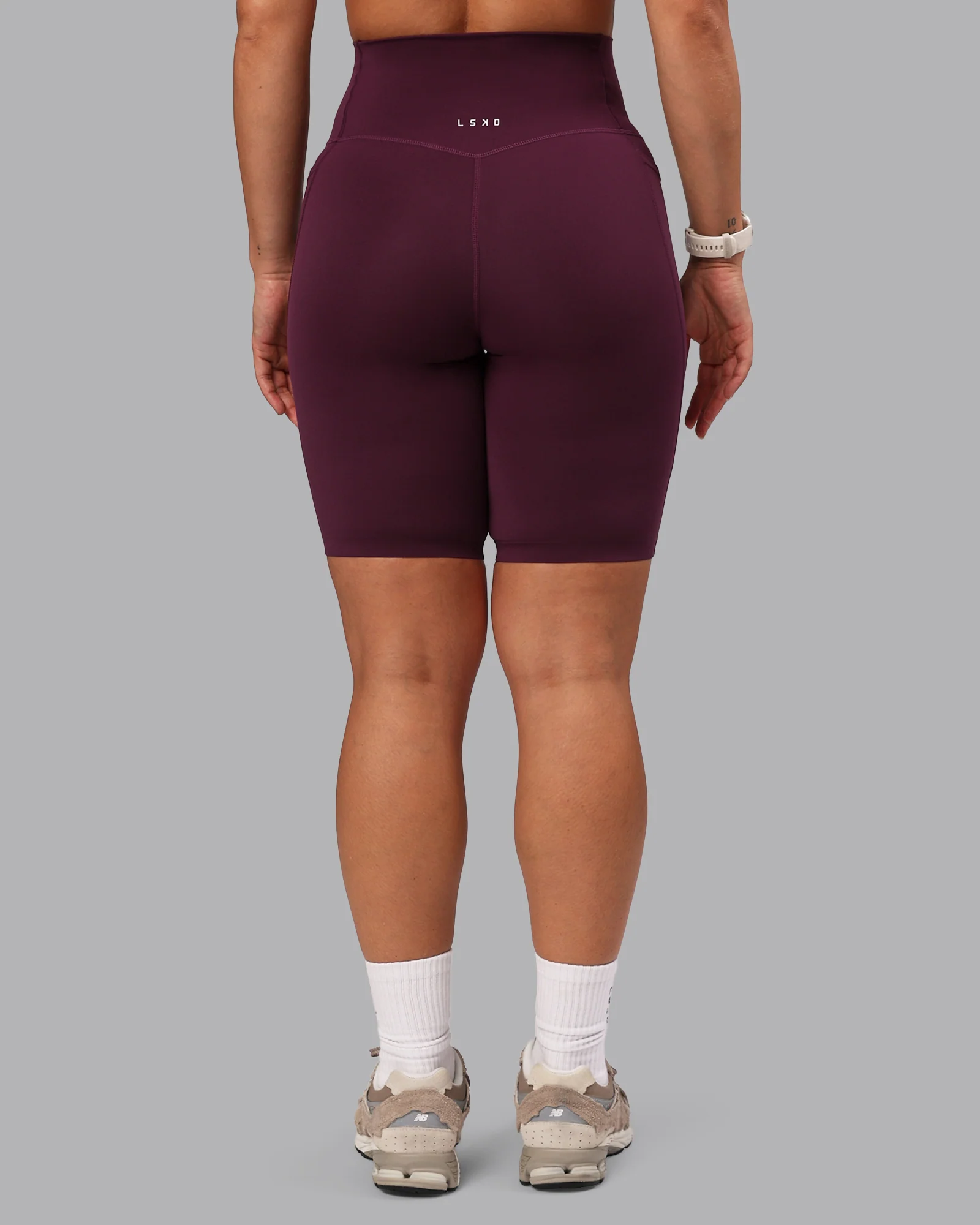 Elixir Ultra High-Rise 9" Short Pockets - Cherry Lacquer