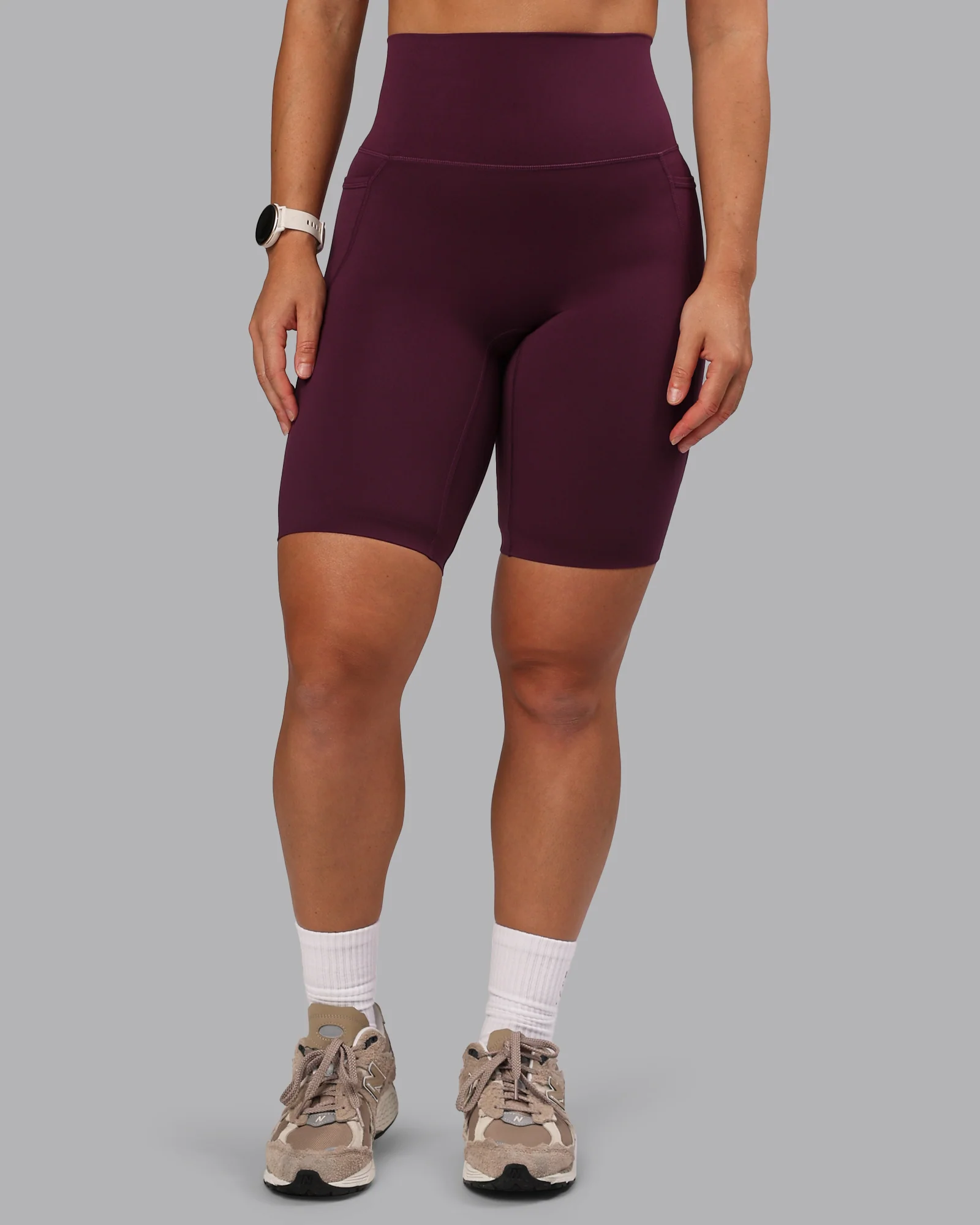 Elixir Ultra High-Rise 9" Short Pockets - Cherry Lacquer