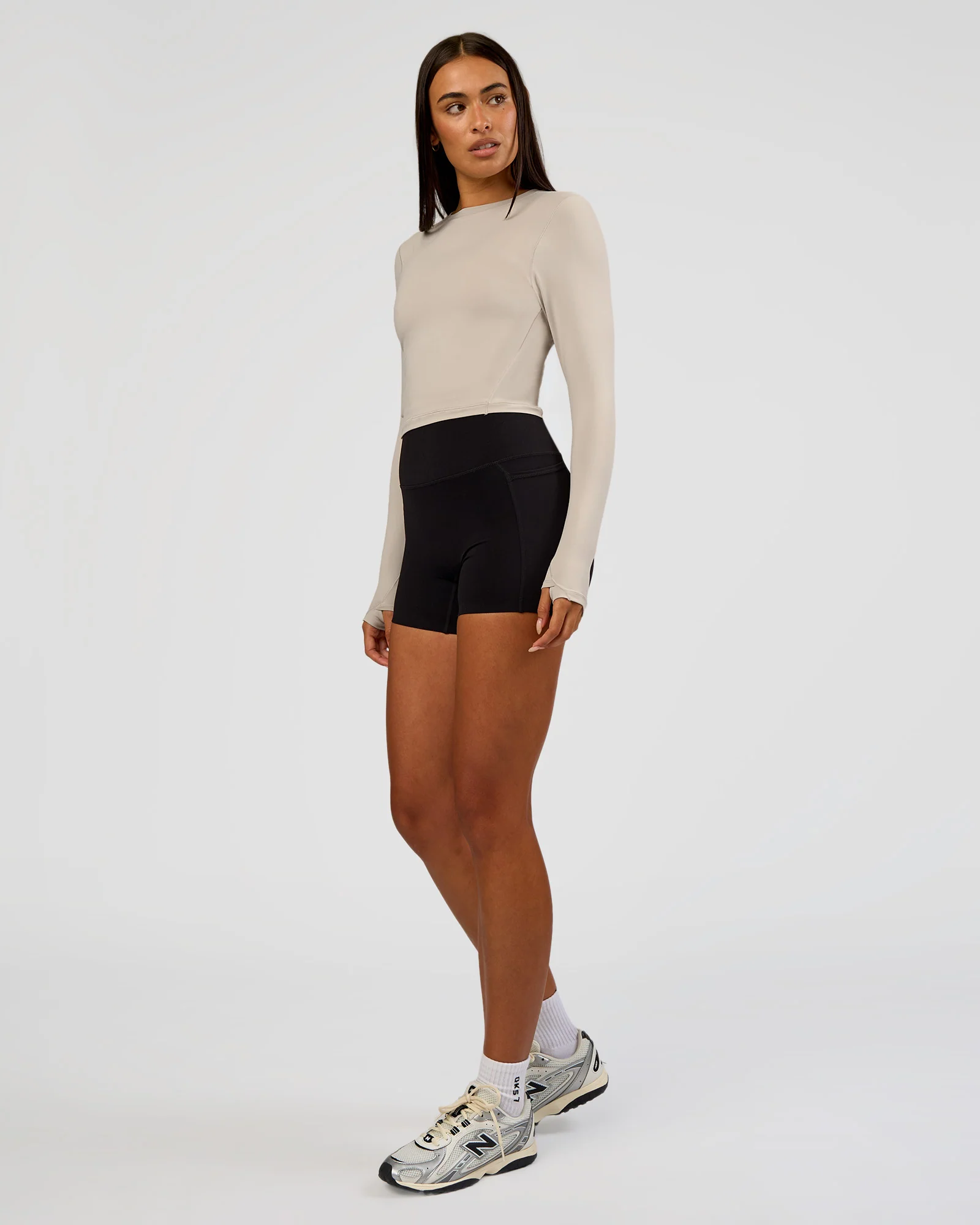 7894-all-day-long-sleeve-tee-shale-beige-6.webp All Day Long Sleeve Tee - Shale Beige