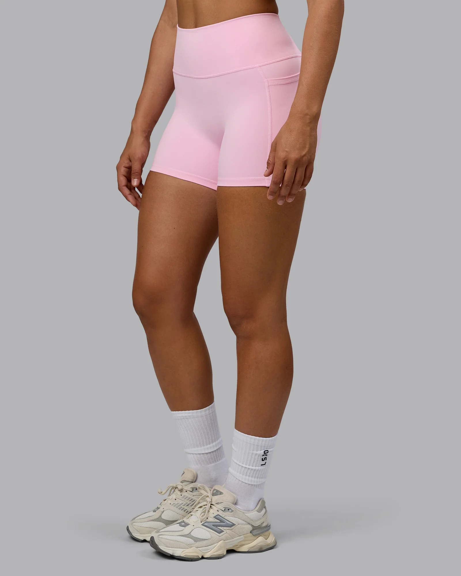 Fusion Ultra High-Rise 4" Short Pockets - Pale Pink