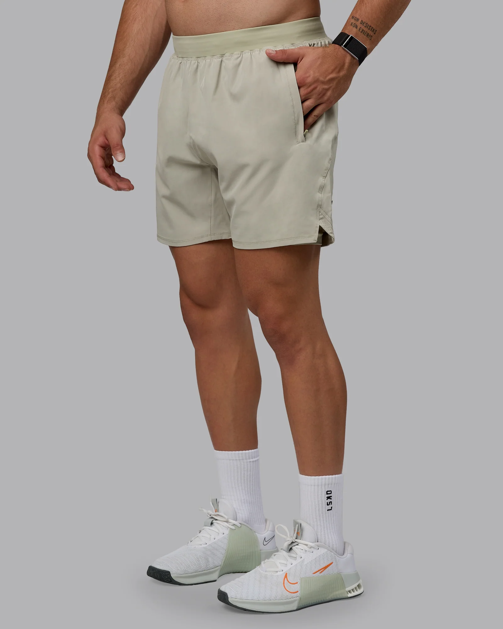 Challenger 6" Lined Performance Short - Sustained Grey