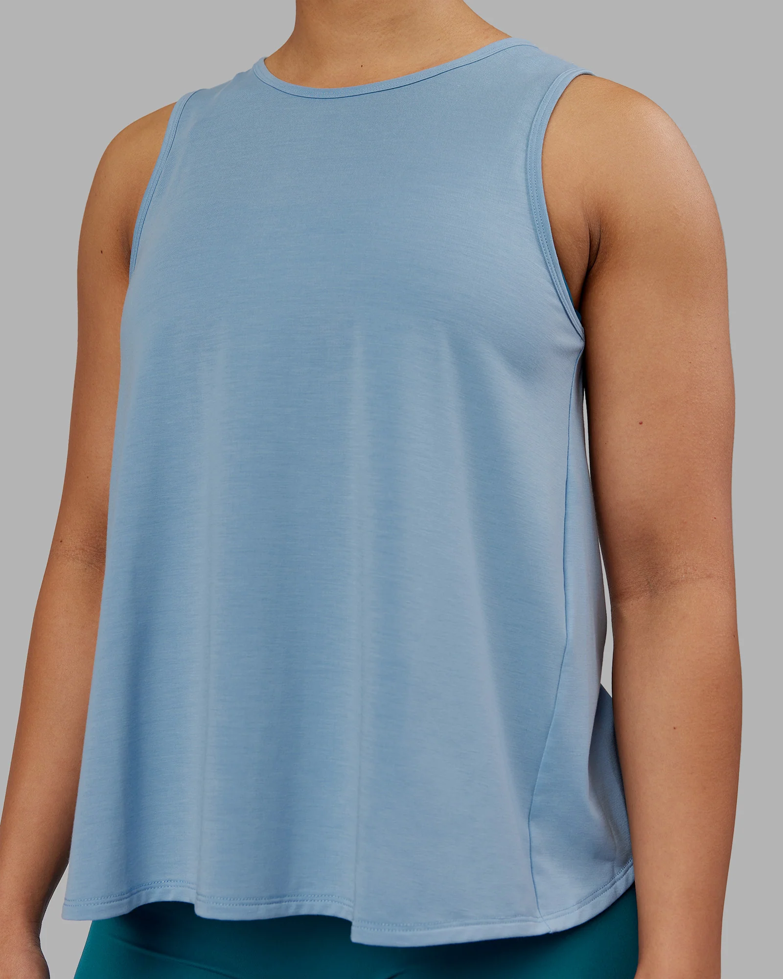 7929-breeze-training-tank-glacier-lake-4.webp Breeze Training Tank - Glacier Lake
