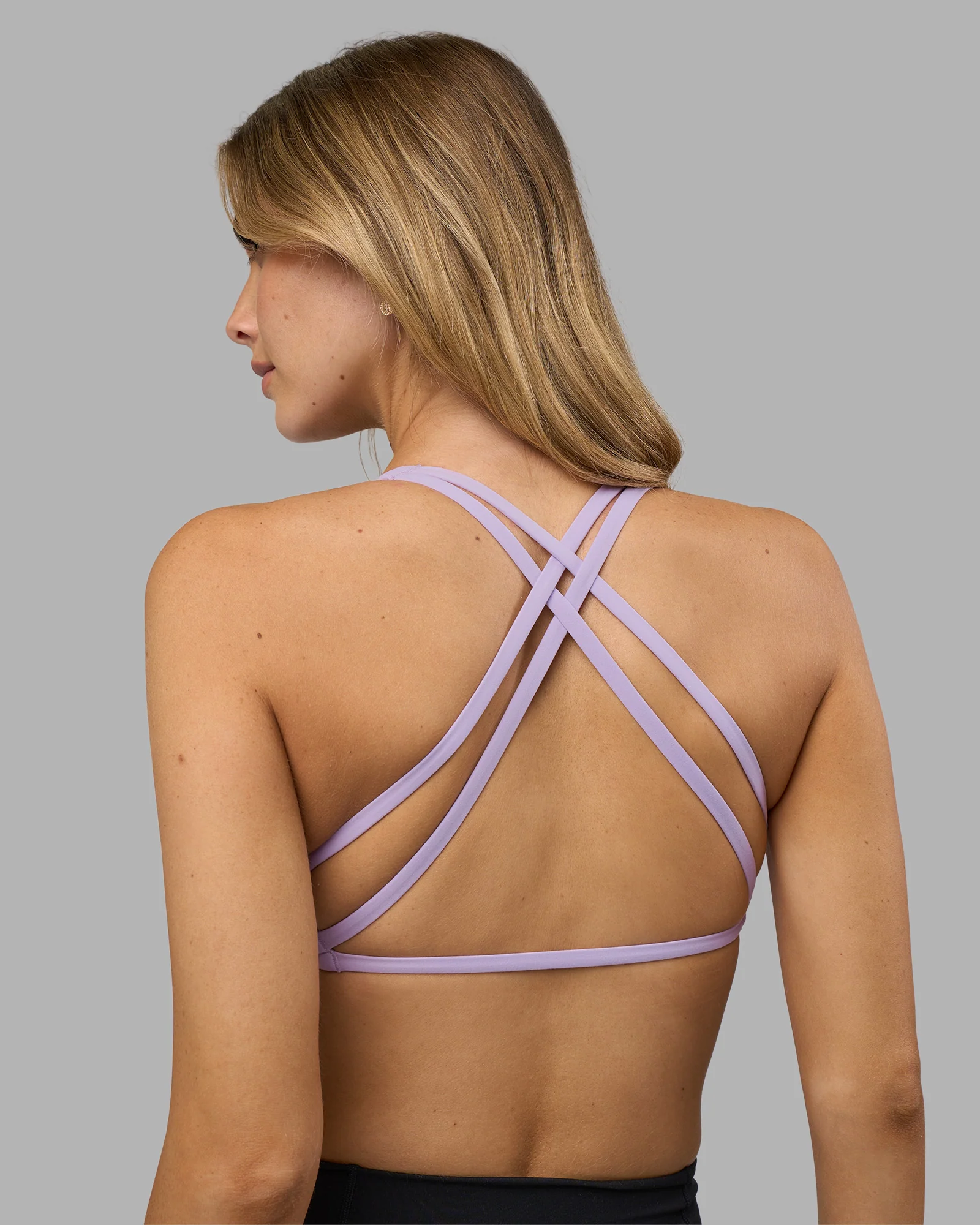 7965-aspire-twist-sports-bra-pale-lilac-1.webp Aspire Twist Sports Bra - Pale Lilac