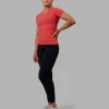 8018-aeroflx-seamless-tee-fuschia-pink-grenadine-4.webp AeroFLX+ Seamless Tee - Fuschia Pink/Grenadine
