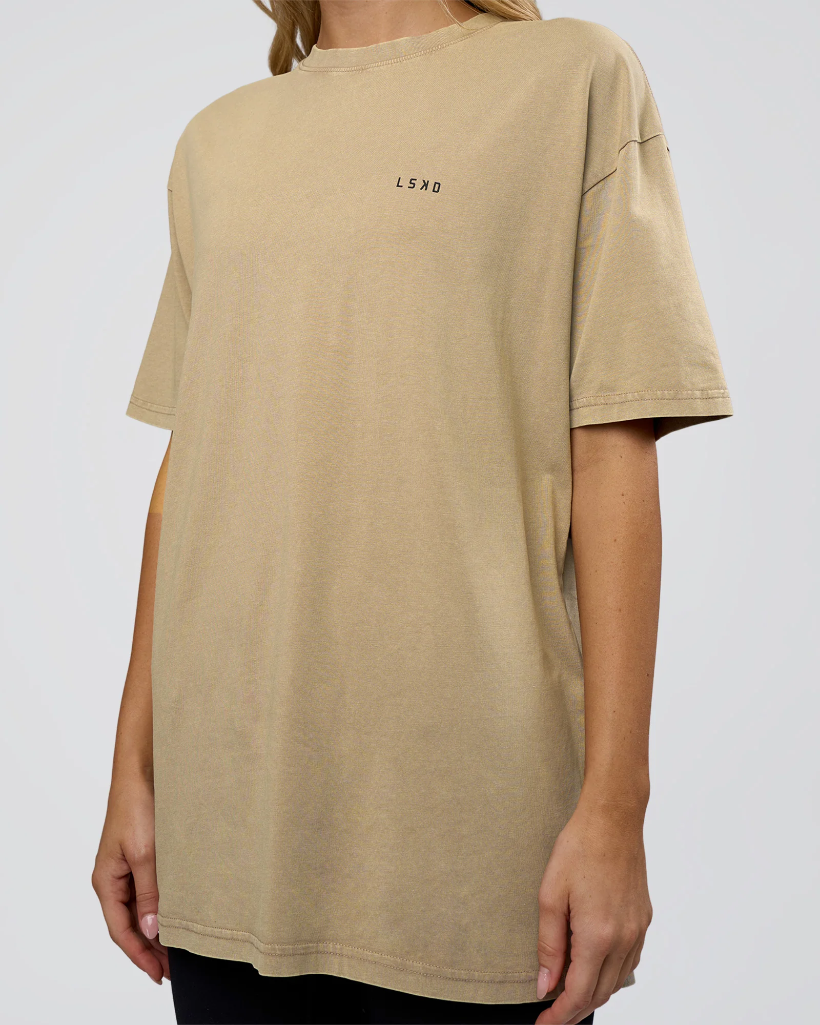 8035-we-love-this-flxcotton-oversized-tee-greige-washed-black-9.webp We Love This FLXCotton Oversized Tee - Greige Washed-Black