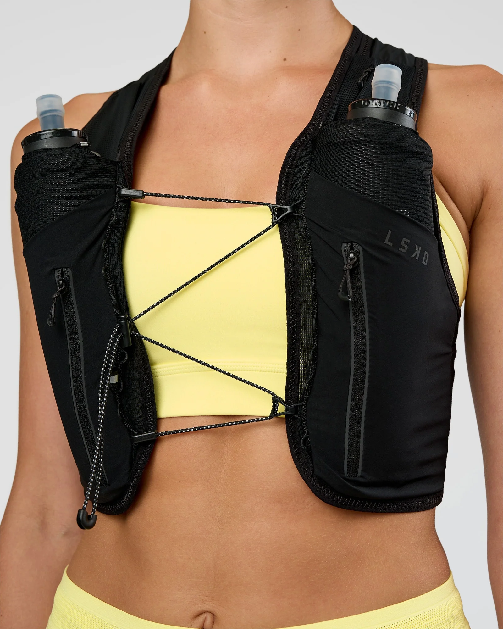 81-pace-running-vest-black-reflective-12.webp Pace Running Vest - Black-Reflective