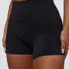 8124-elixir-defined-high-rise-4-short-pockets-black-1.webp Elixir Defined High-Rise 4" Short Pockets - Black
