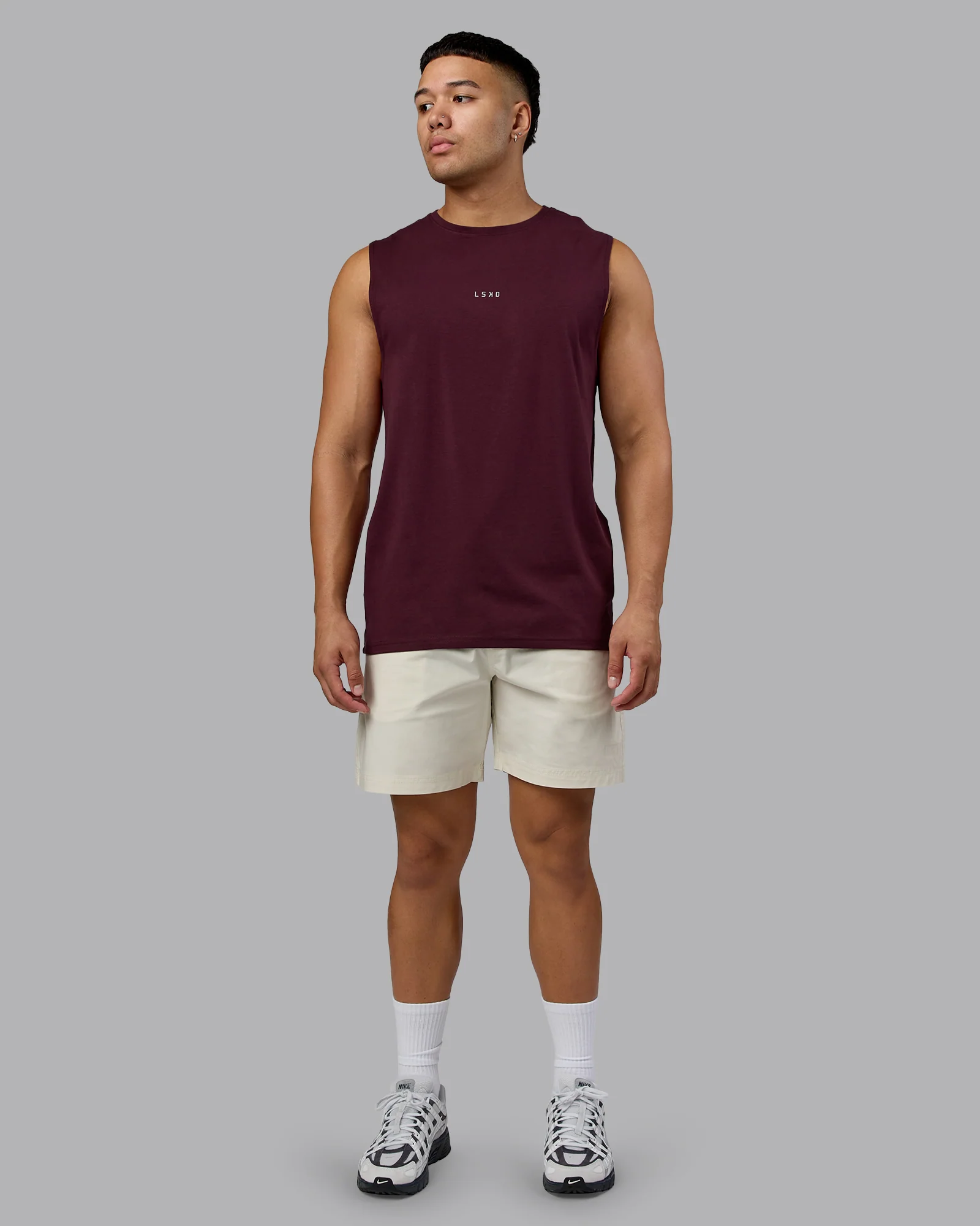 813-base-flxcotton-tank-cherry-lacquer-5.webp Base FLXCotton Tank - Cherry Lacquer