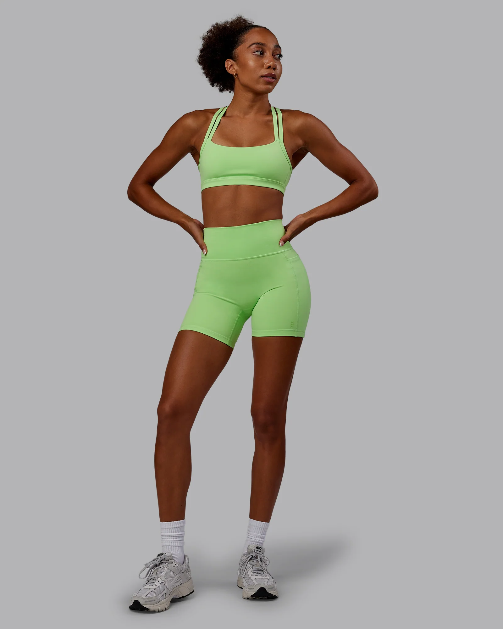8152-bree-masters-fusion-ultra-high-rise-6-short-pockets-pastel-lime-8.webp Bree Masters Fusion Ultra High-Rise 6" Short Pockets - Pastel Lime