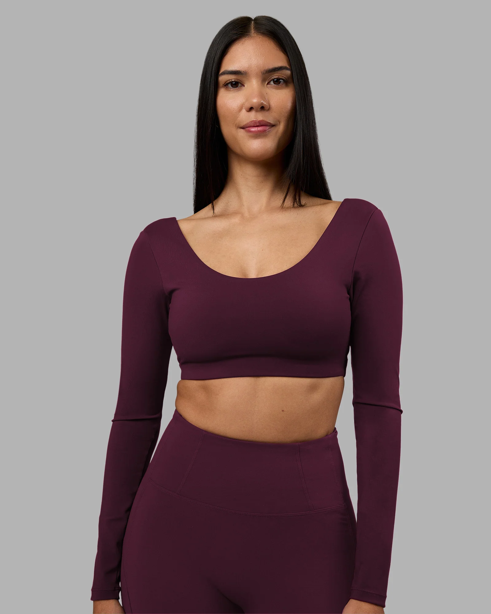 8161-aria-long-sleeve-sports-bra-cherry-lacquer-1.webp Aria Long Sleeve Sports Bra - Cherry Lacquer
