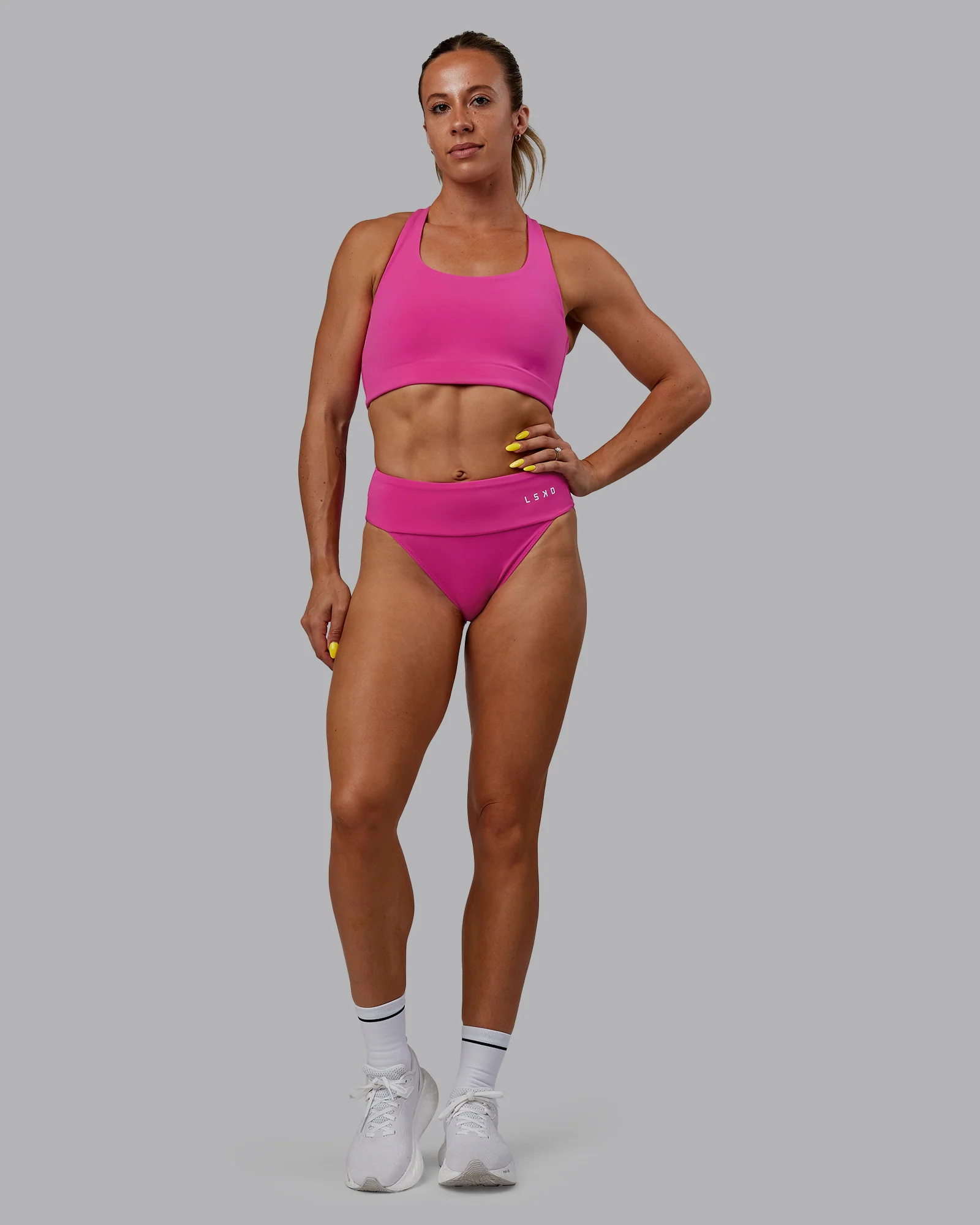 8240-elevate-sprinting-brief-fuchsia-pink-5.webp Elevate Sprinting Brief - Fuchsia Pink