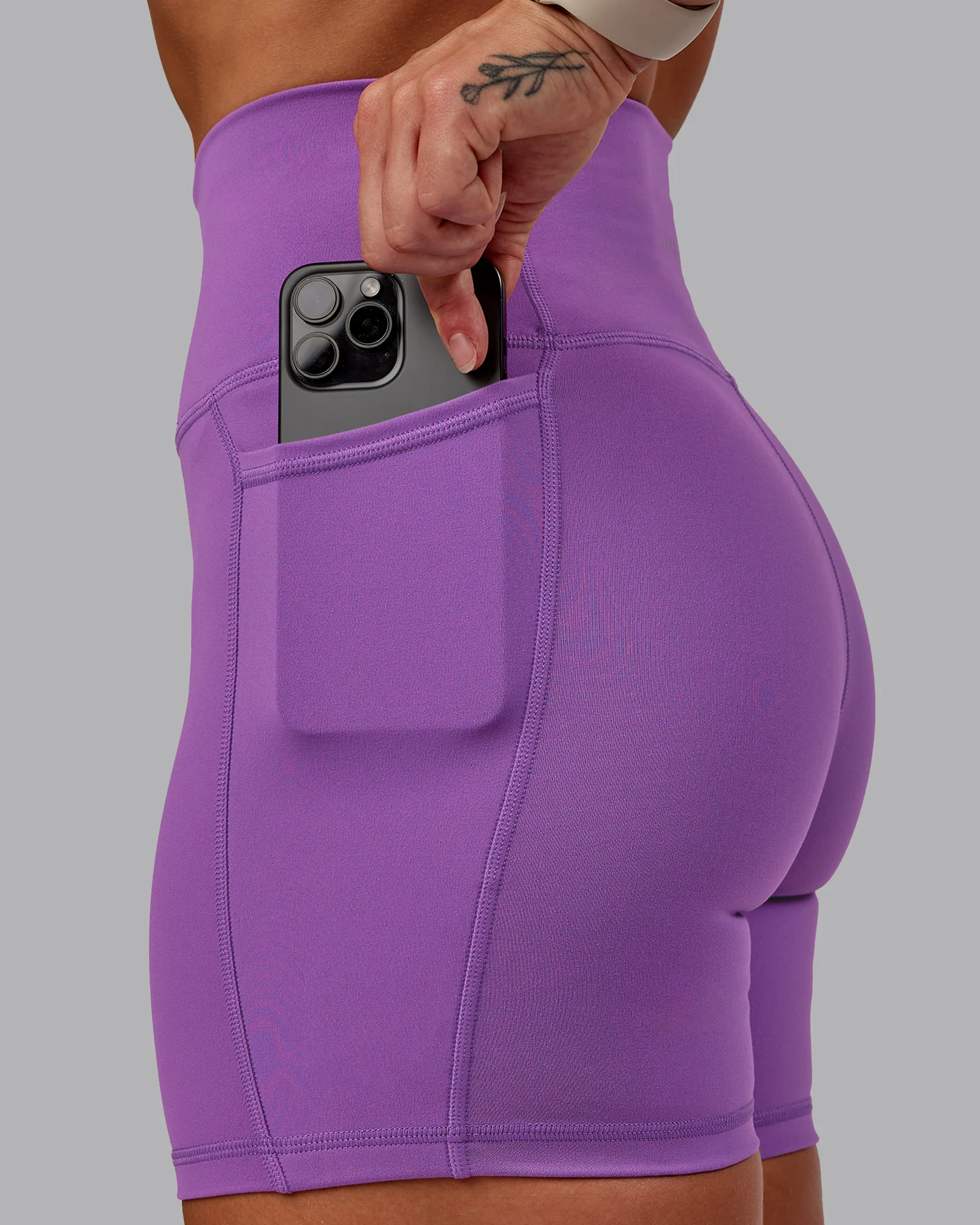 Fusion Ultra High-Rise 6" Short Pockets - Purple Fizz
