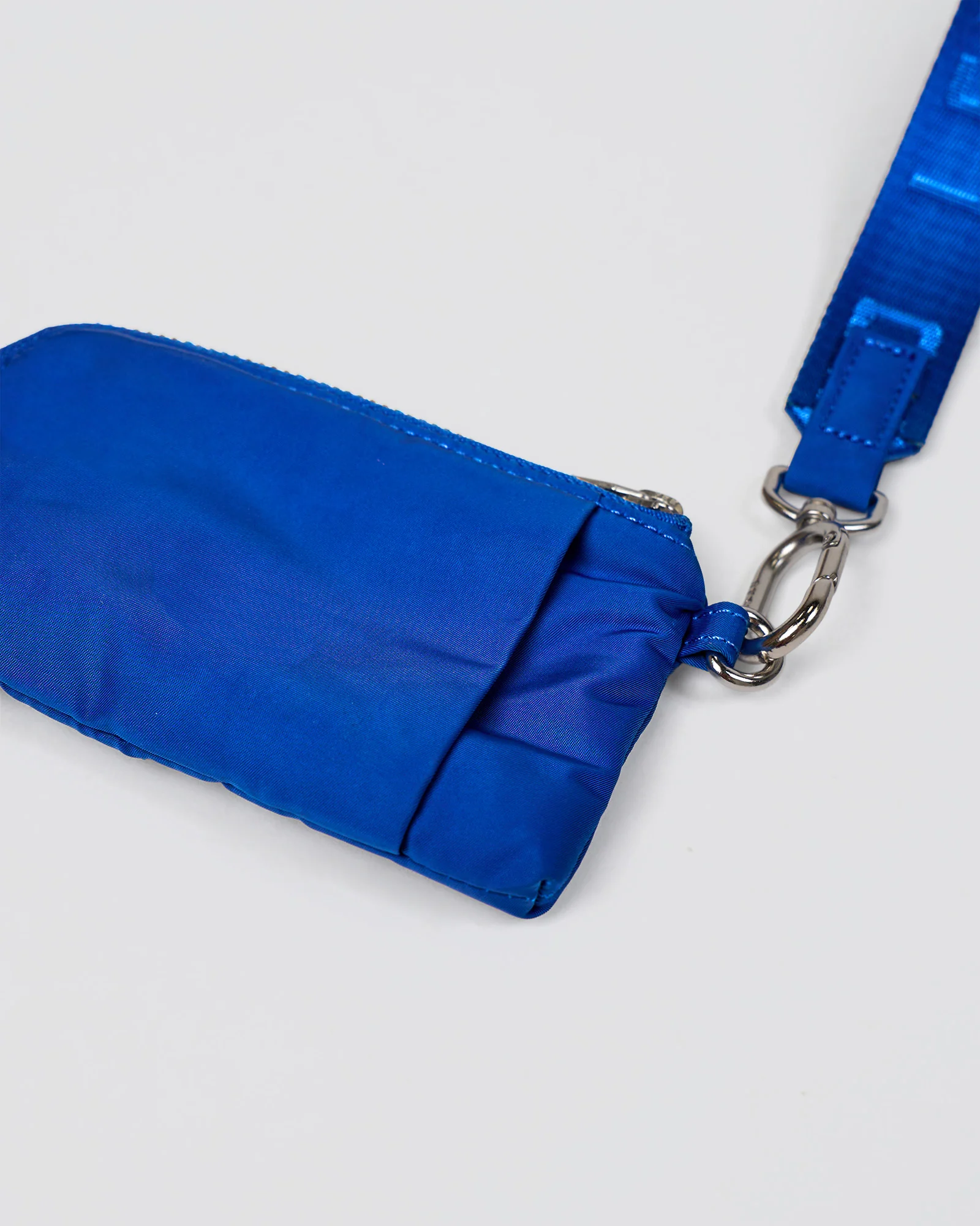 8300-go-to-wristlet-pouch-electric-indigo-4.webp Go-To Wristlet Pouch - Electric Indigo