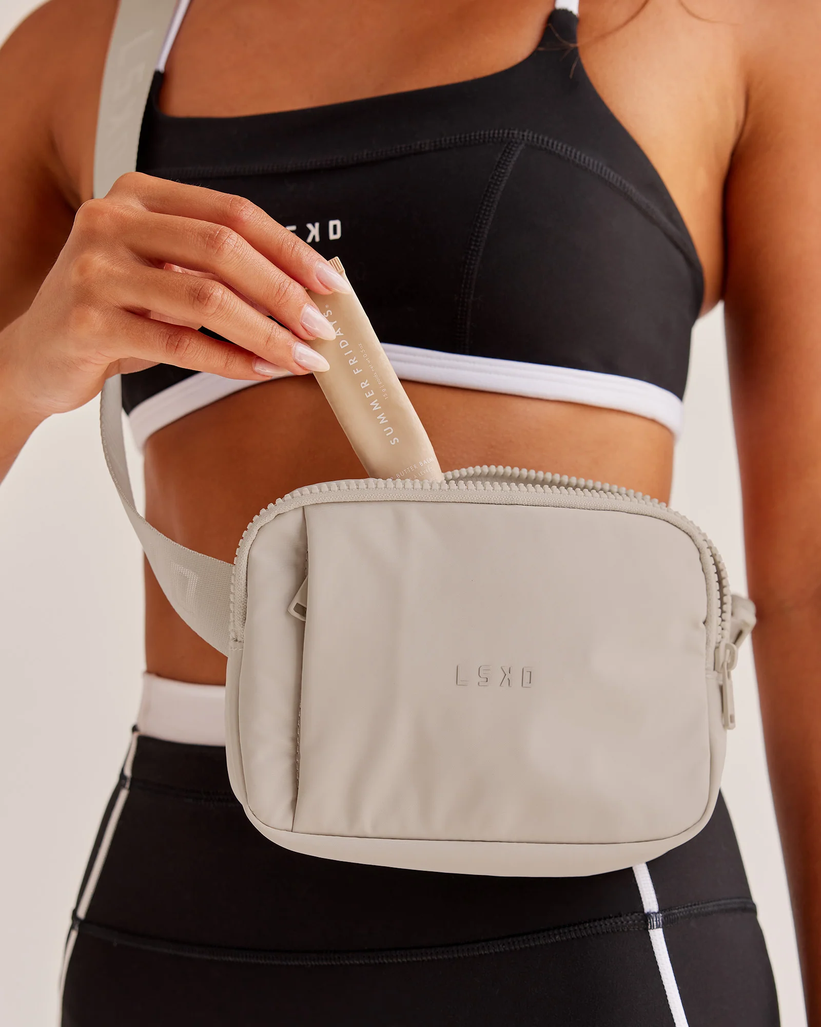 8327-go-to-belt-bag-shale-beige-2.webp Go To Belt Bag - Shale Beige
